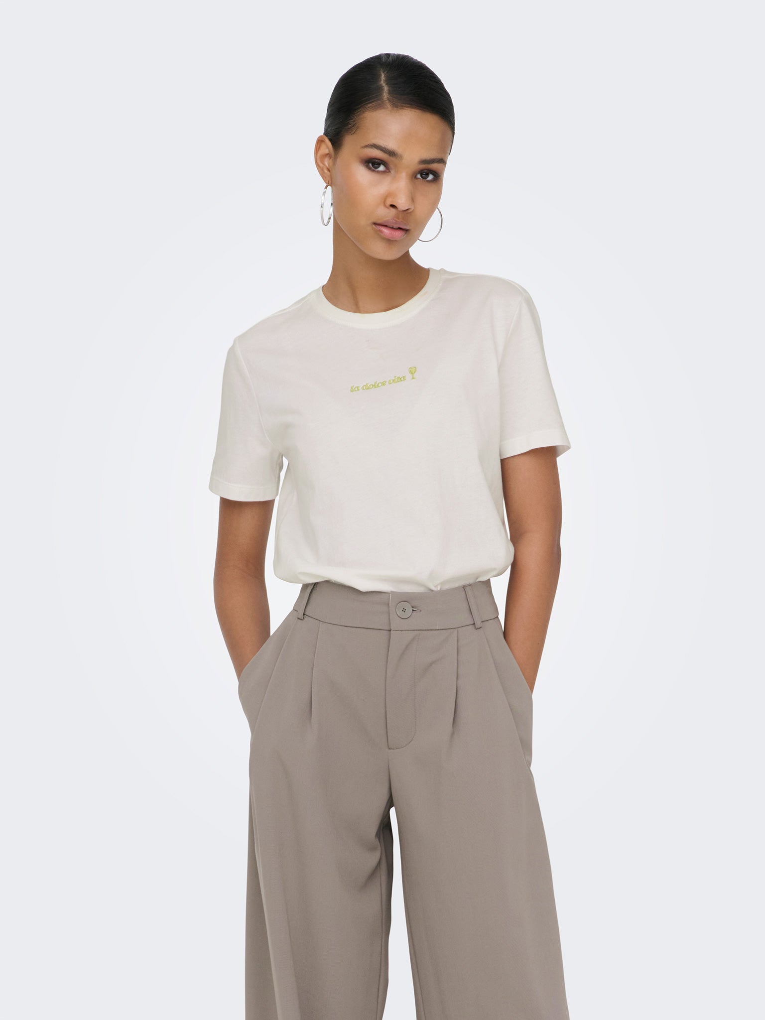 Γυναικείο t-shirt dolce vita ONLMILENA S/S T-SHIRT BOX SUD JRS 15368653 | 15368653