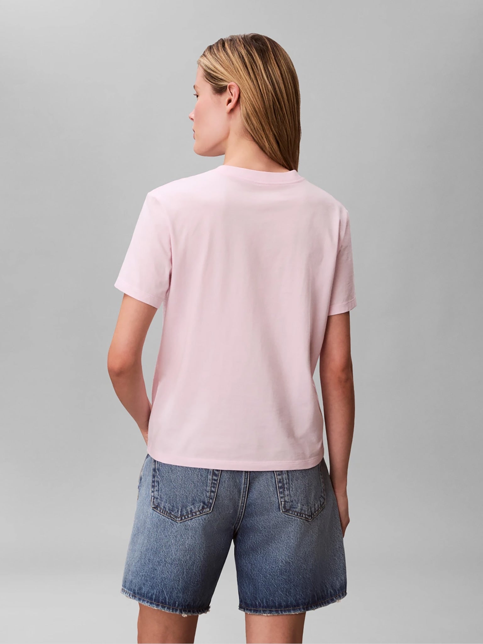 Γυναικείο t-shirt SS MULTI LOGO CLASSIC TEE LV047C811G8Z6 | LV047C811G8Z6