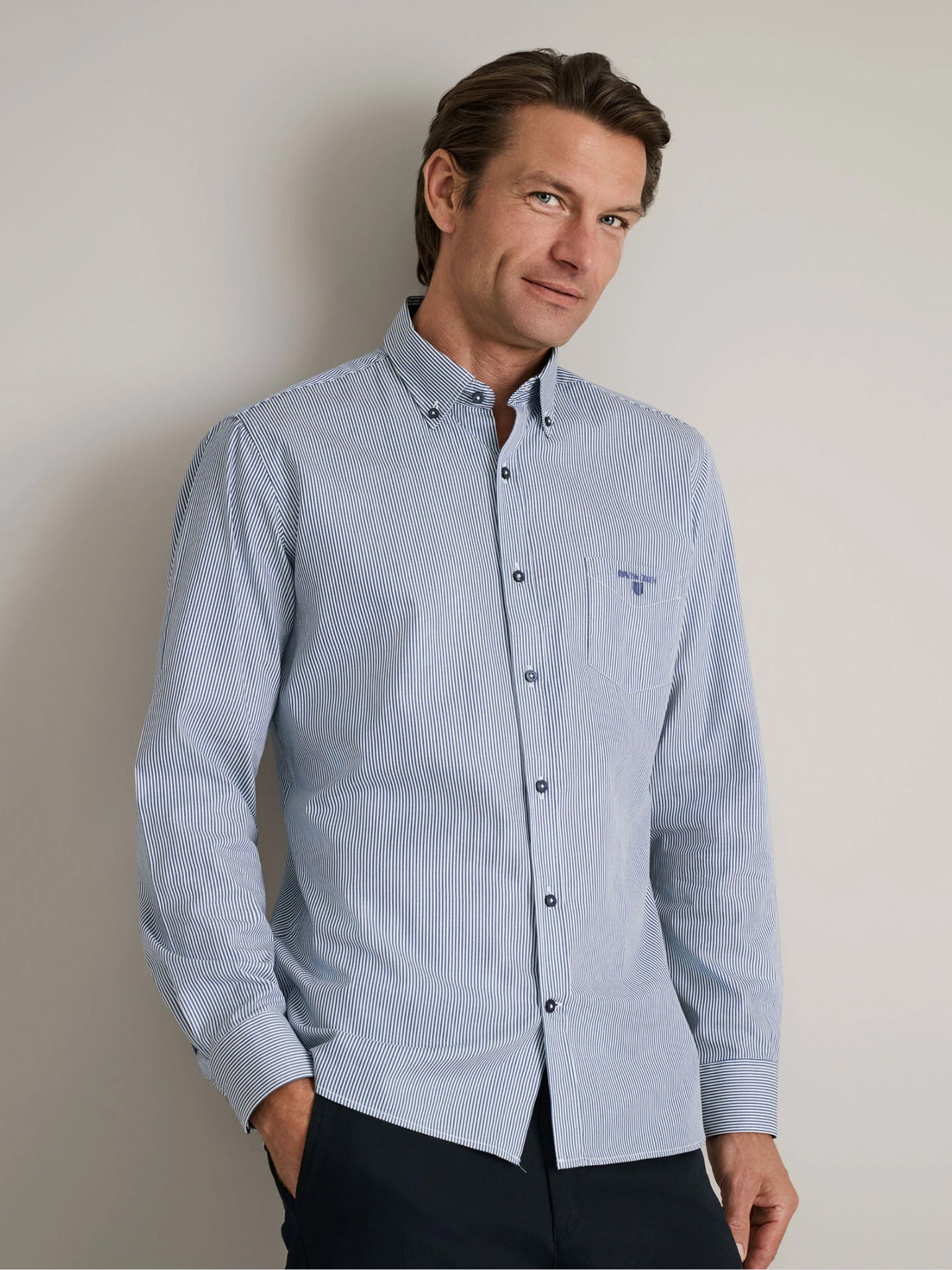 Ανδρικό πουκάμισο white/deep blue 24NG.BX128/1B.4/R | 24NG.BX128/1B.4/R