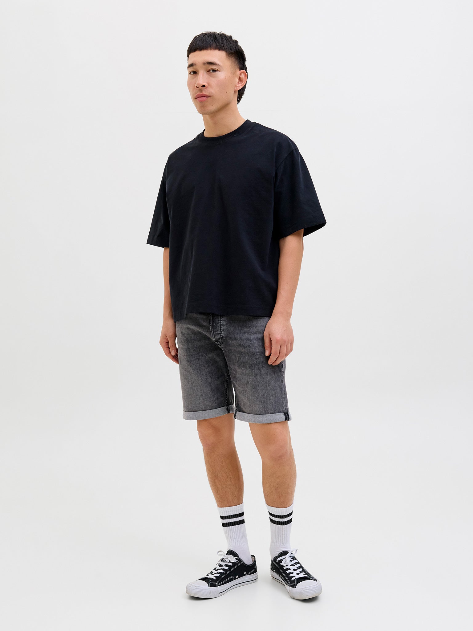Ανδρική βερμούδα τζιν Black Denim JJIRICK JJBASIC SHORTS AT 12269500 | 12269500