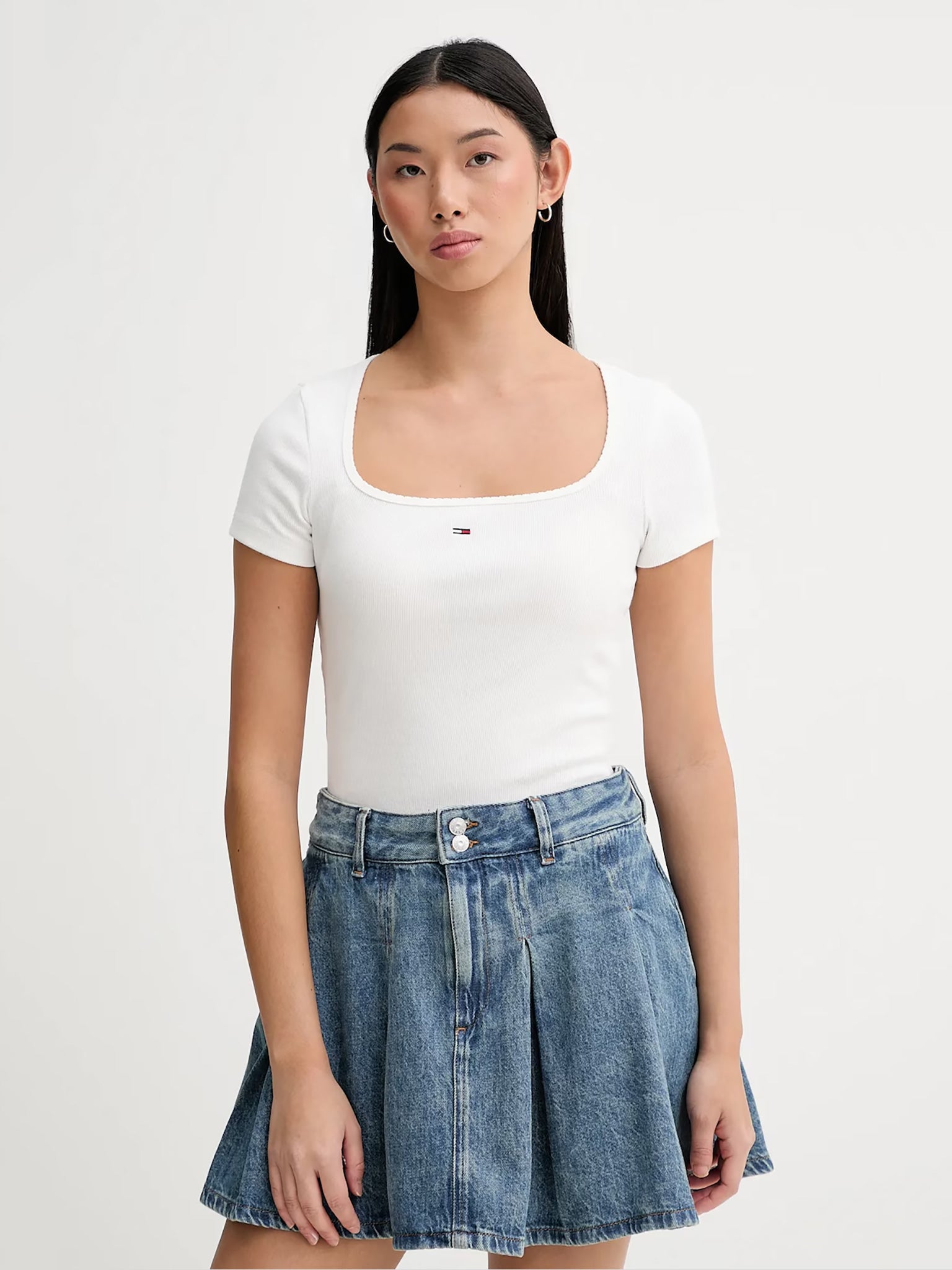 Γυναικεία μπλούζα ριπ TJW SLIM SOFT RIB SS TEE DW0DW21837YBL | DW0DW21837YBL