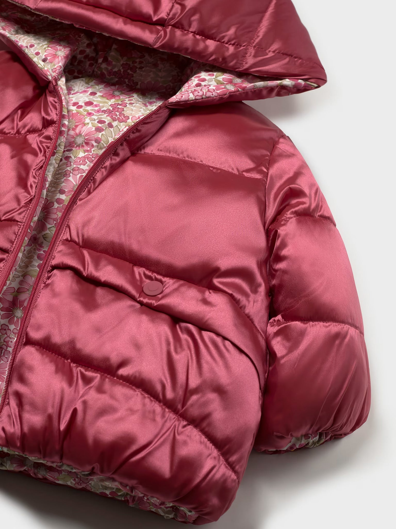 10261320-579_4.jpg