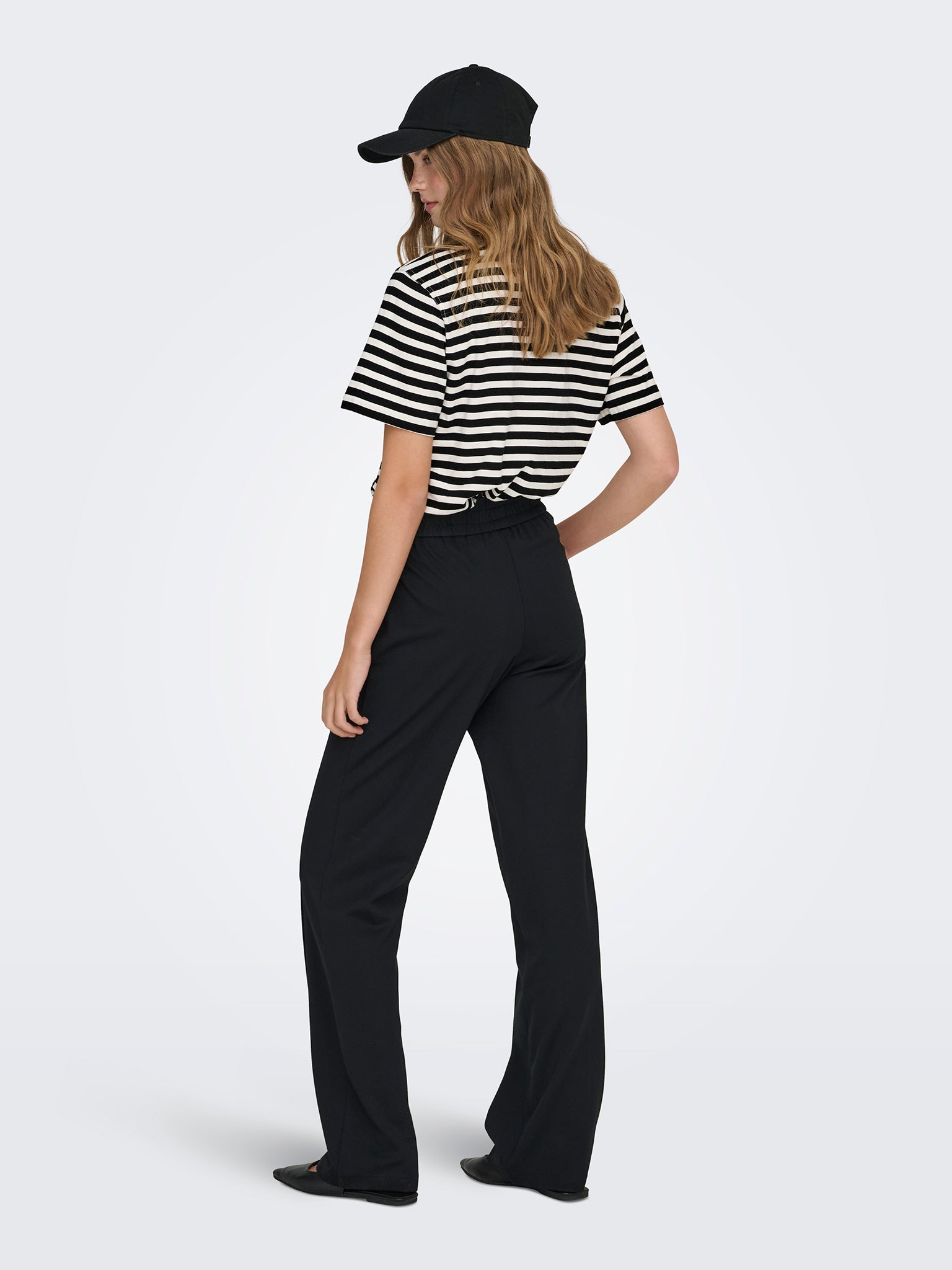 Γυναικείο t-shirt ριγέ ONLLIVINA S/S STRIPE TEE JRS NOOS 15272227 | 15272227