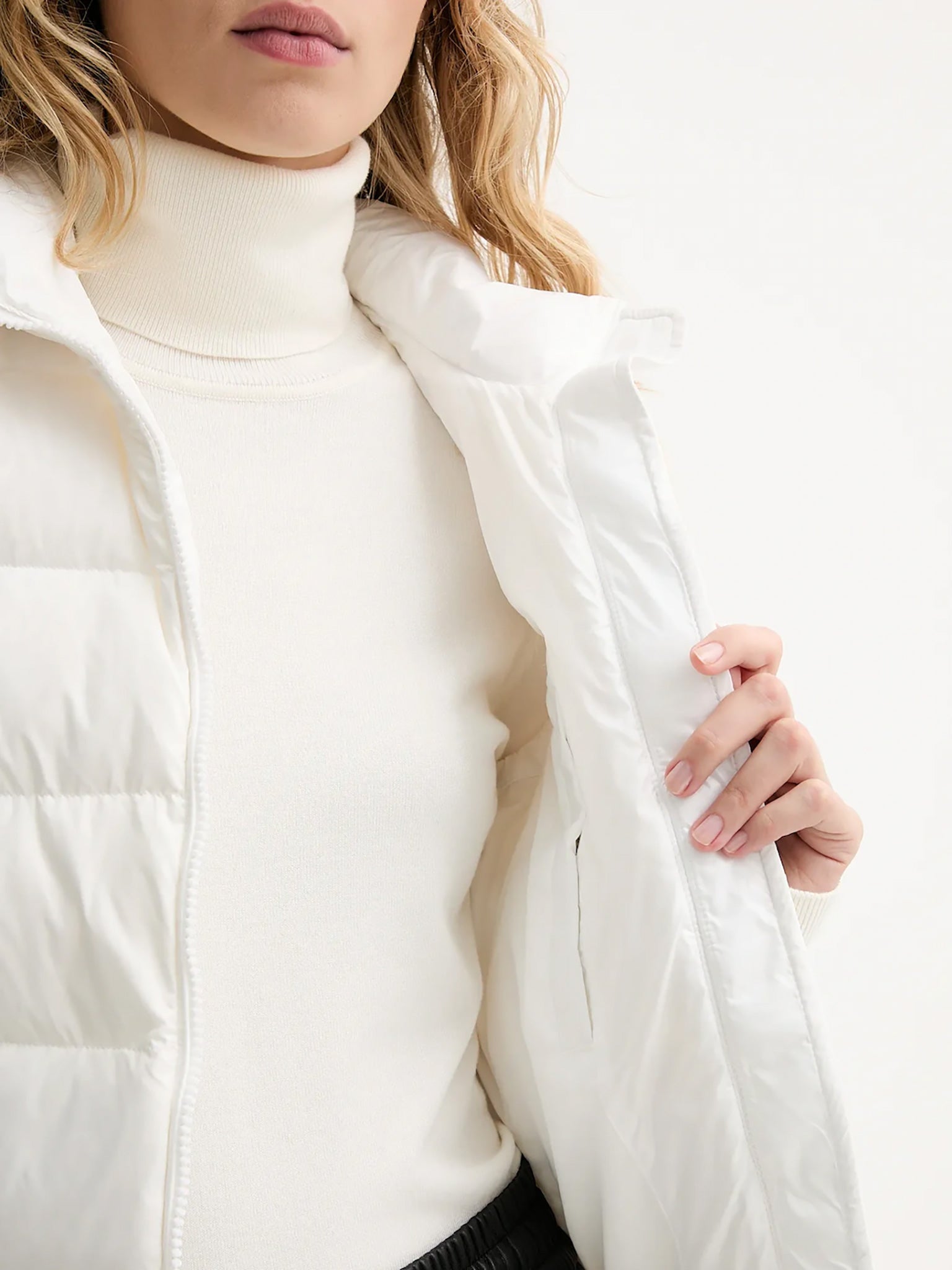 Γυναικείο γιλέκο puffer TJW SLIM ZIP PRINT DOWN VEST DW0DW21622YBL | DW0DW21622YBL