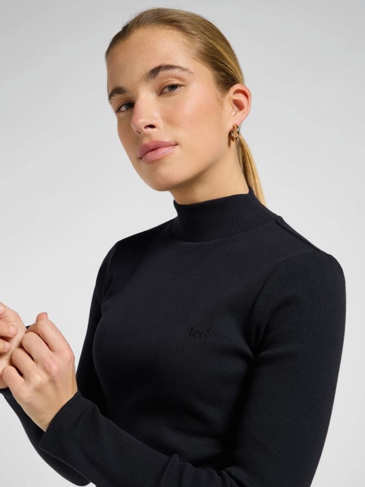 Γυναικεία μπλούζα ριπ 112370949 | 112370949