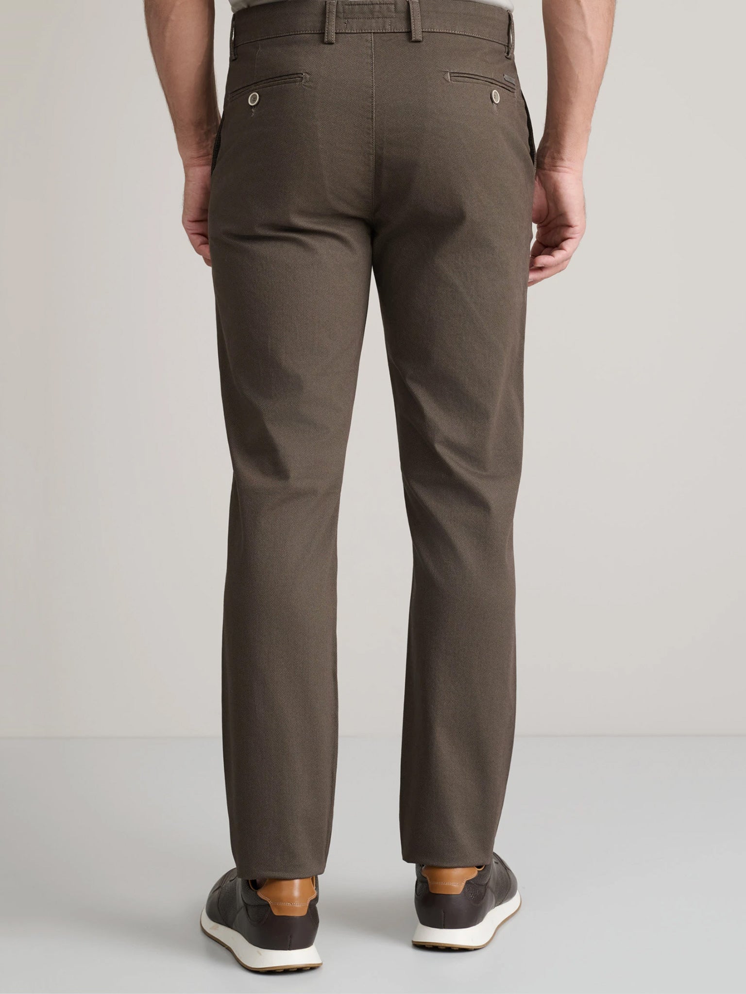 Ανδρικό παντελόνι chinos espresso 24AG.1003MFA/203 | 24AG.1003MFA/203