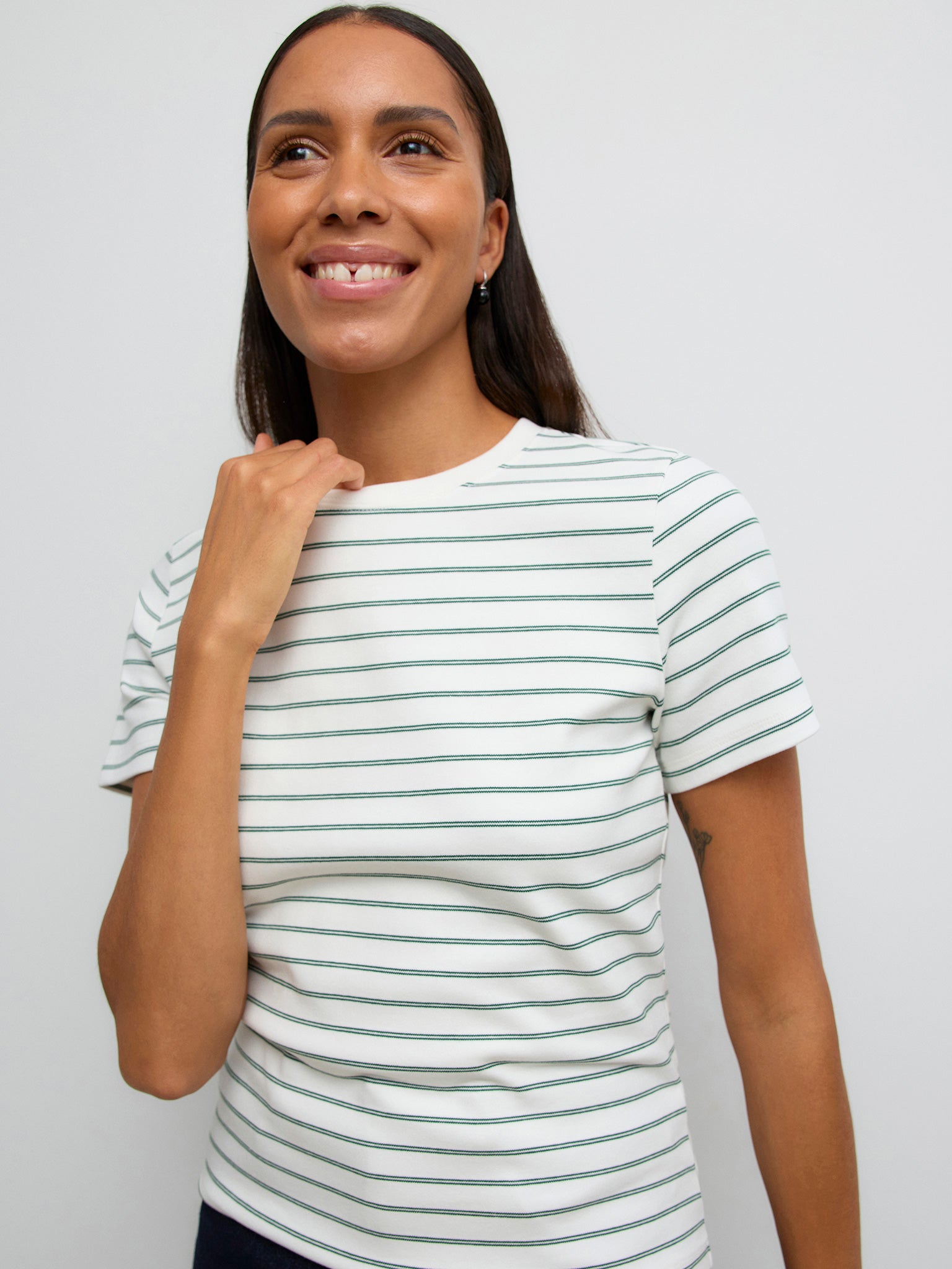 Γυναικείο t-shirt πράσινη ρίγα | 10342731