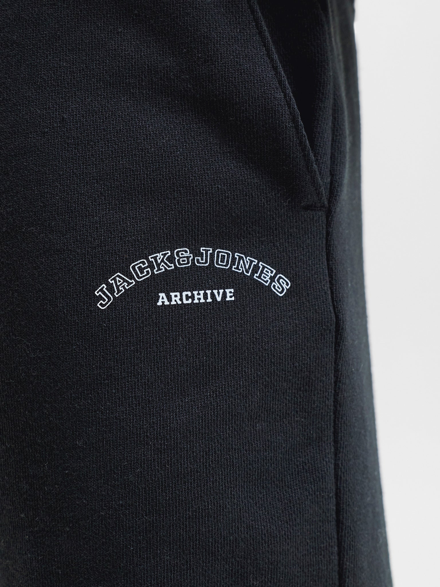 Ανδρική βερμούδα φούτερ JPSTGORDON COLLEGE SWEAT SHORTS MID 12289726 | 12289726