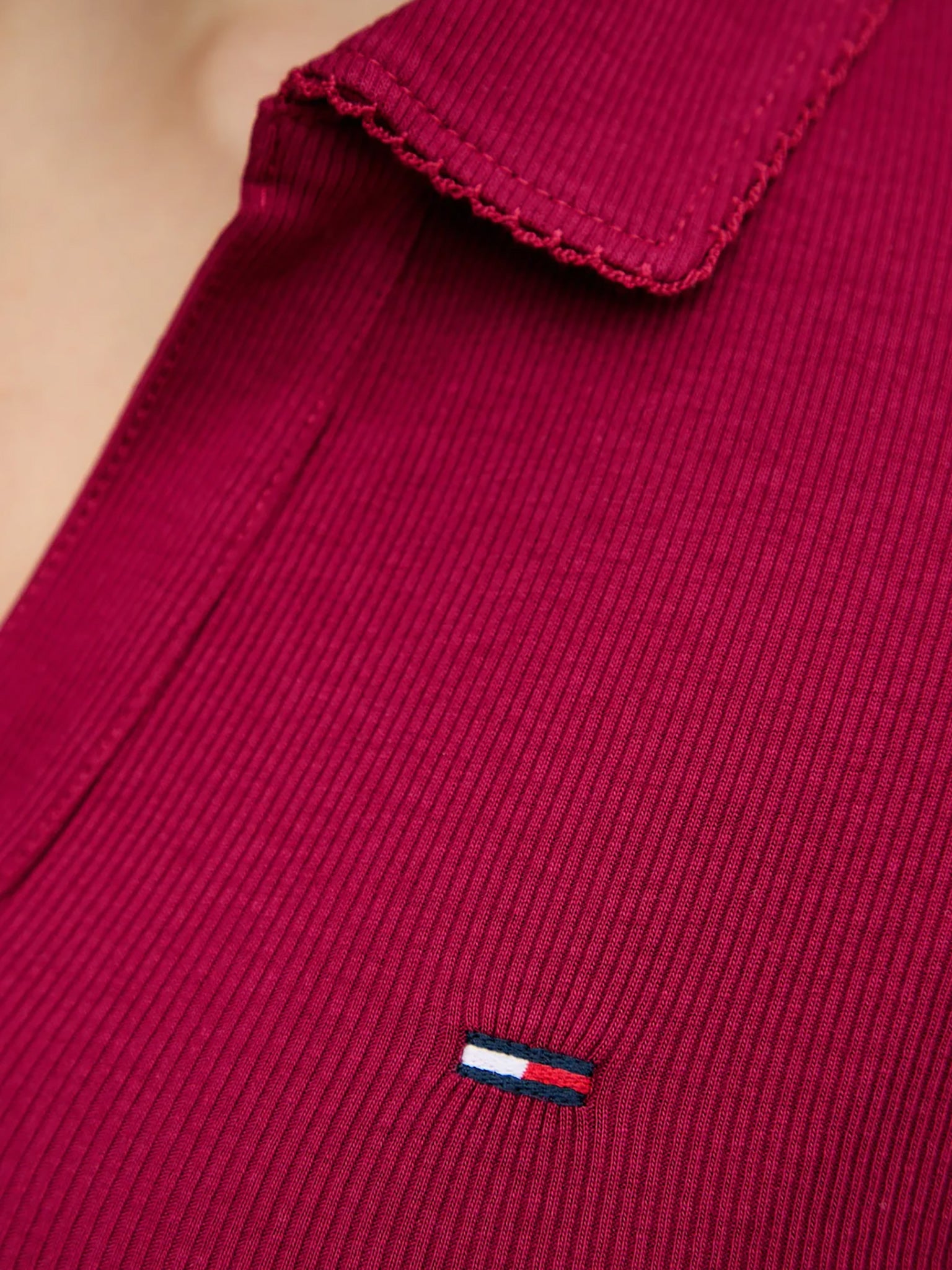 Γυναικεία μπλούζα polo TJW SLIM ESSENTIAL RIB LS POLO DW0DW21933VLC | DW0DW21933VLC