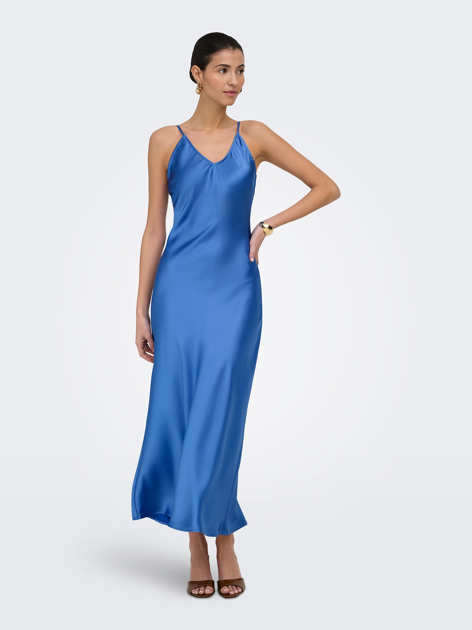 Γυναικείο φόρεμα σατέν ONLOSIRIS LONG STRAP DRESS WVN 15371267 | 15371267