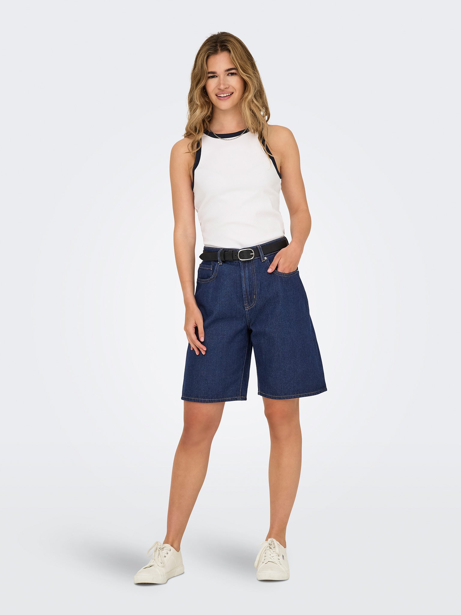 Γυναικεία βερμούδα τζιν dark blue ONLHOPE HW WIDE LEG SHORTS DNM BOX 15357915 | 15357915