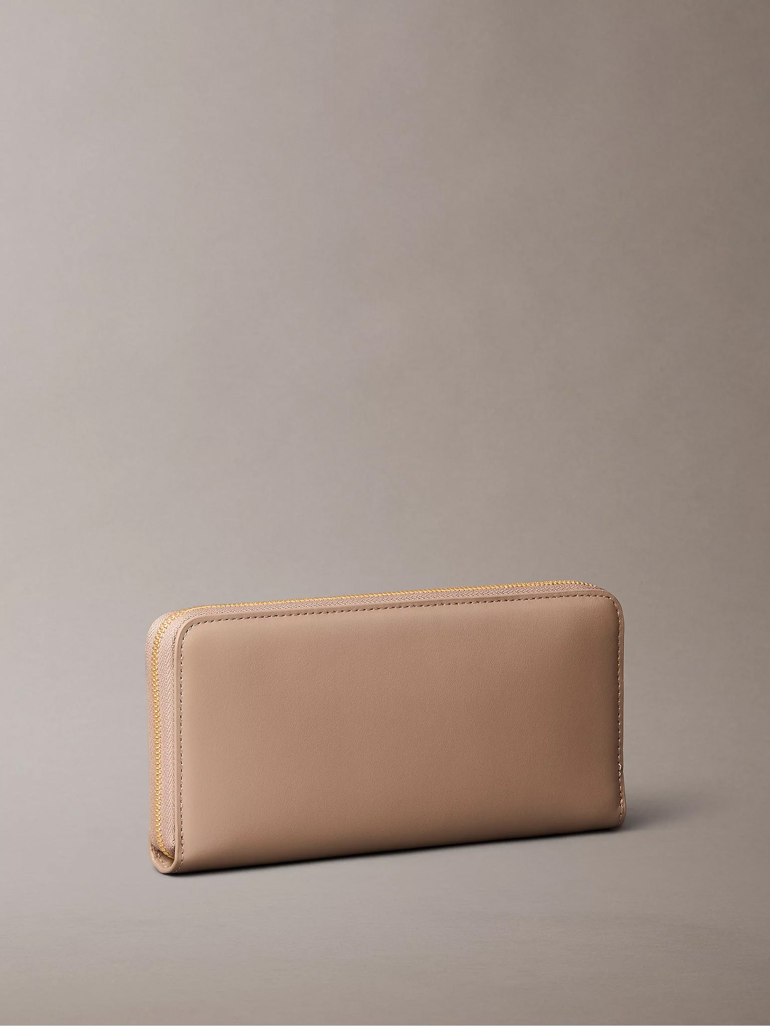 Γυναικείο πορτοφόλι CK PULLER LARGE ZIP AROUND LV04F1093GVFU | LV04F1093GVFU