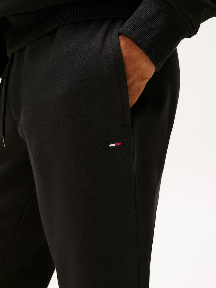 Ανδρικό παντελόνι φόρμας TJM SLIM S FLAG SWEATPANT DM0DM20473BDS | DM0DM20473BDS