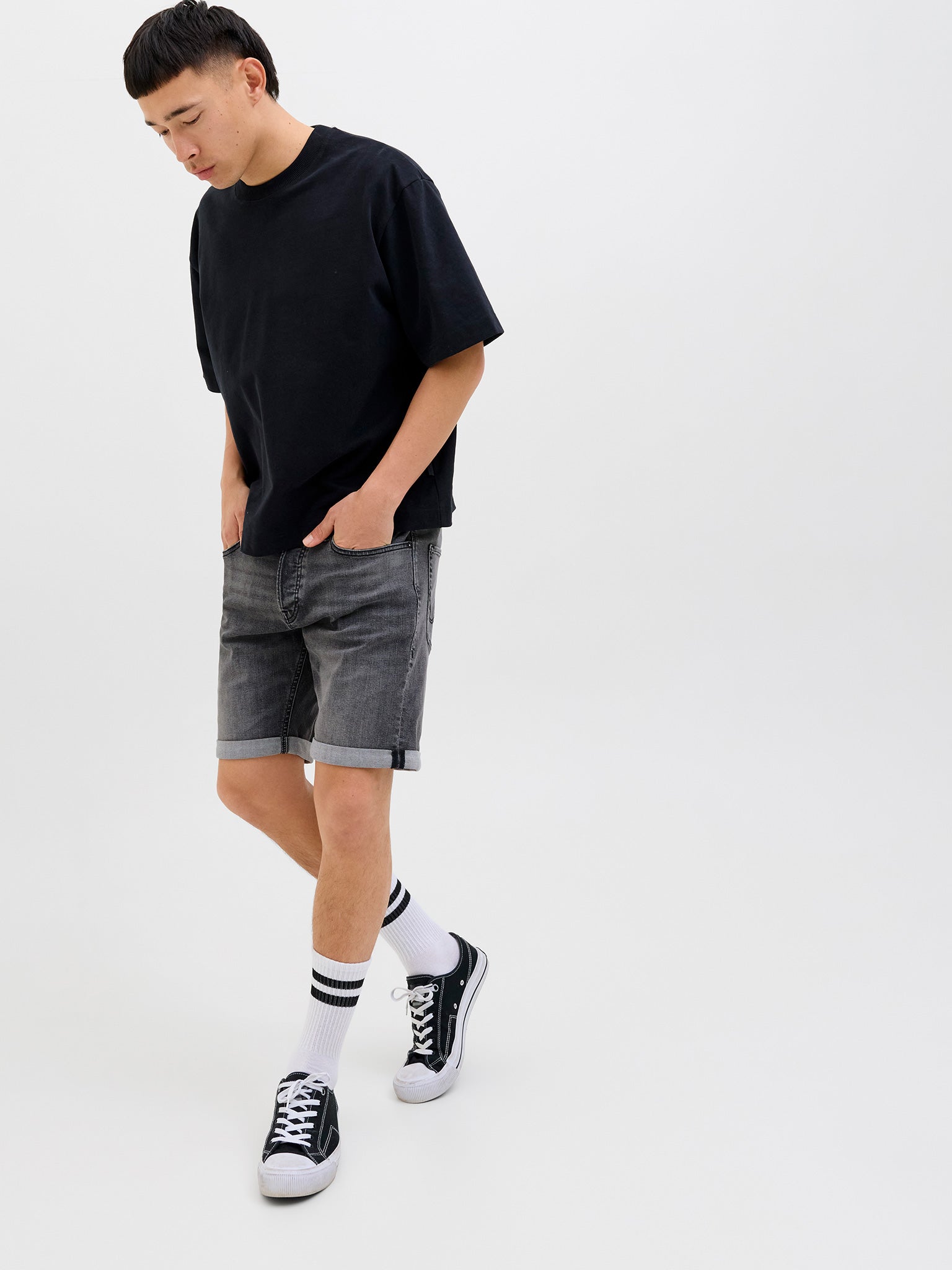 Ανδρική βερμούδα τζιν Black Denim JJIRICK JJBASIC SHORTS AT 12269500 | 12269500