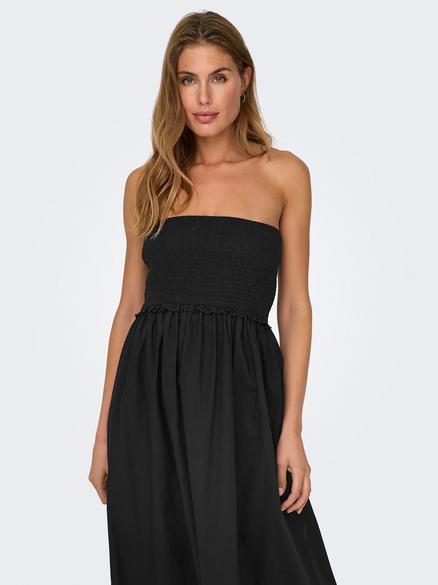 Γυναικείο φόρεμα ONLCLAUDIA SMOCK TUBE DRESS WVN 15343044 | 15343044