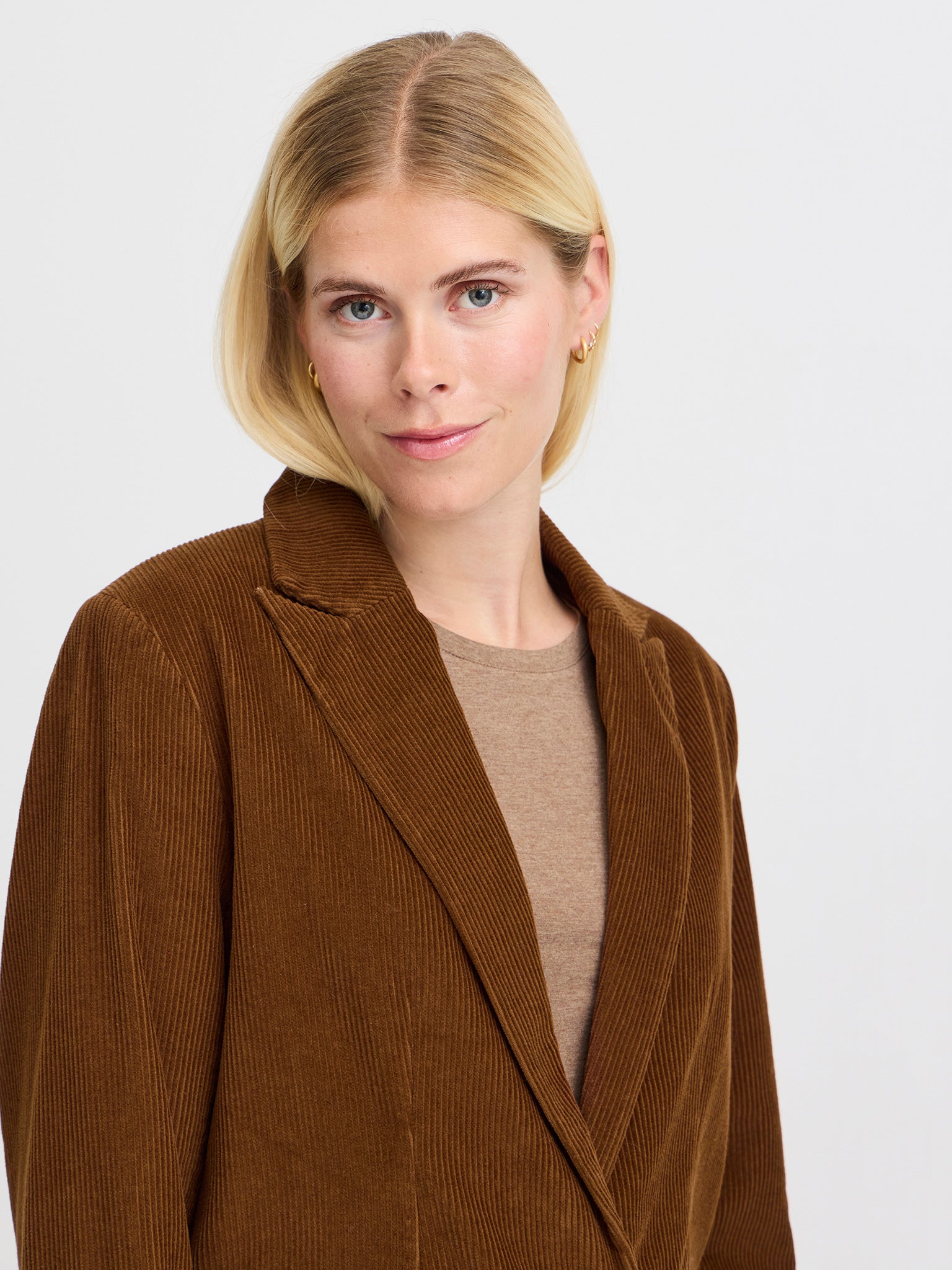 Γυναικείο blazer κοτλέ BYDANNA BLAZER 20813754 | 20813754