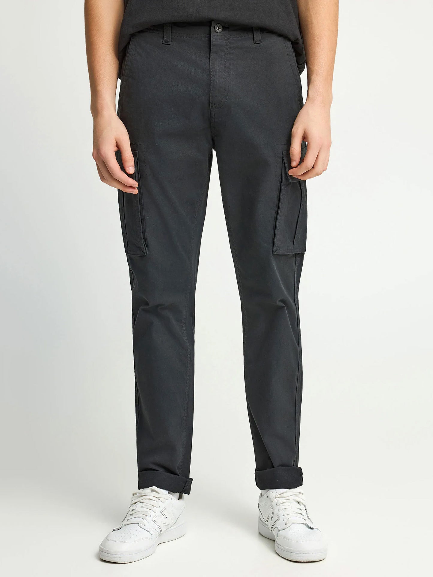 10259374-330_1.jpg