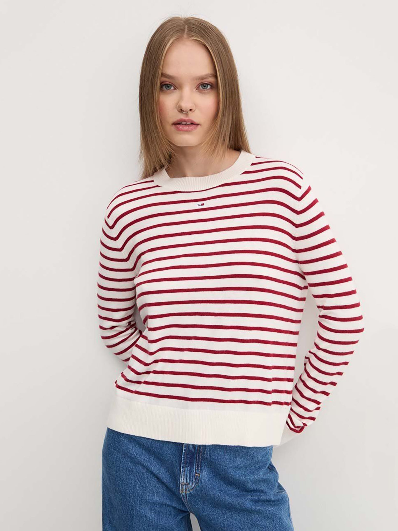 Γυναικεία μπλούζα πλεκτή TJW ESSENTIAL CREW NECK SWEATER DW0DW172540EX | DW0DW172540EX