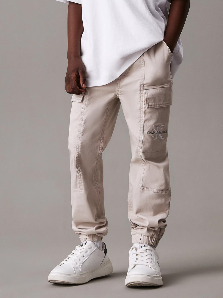 Παιδικό παντελόνι cargo ESSENTIAL WOVEN CARGO PANTS IB0IB02270PA8 | IB0IB02270PA8