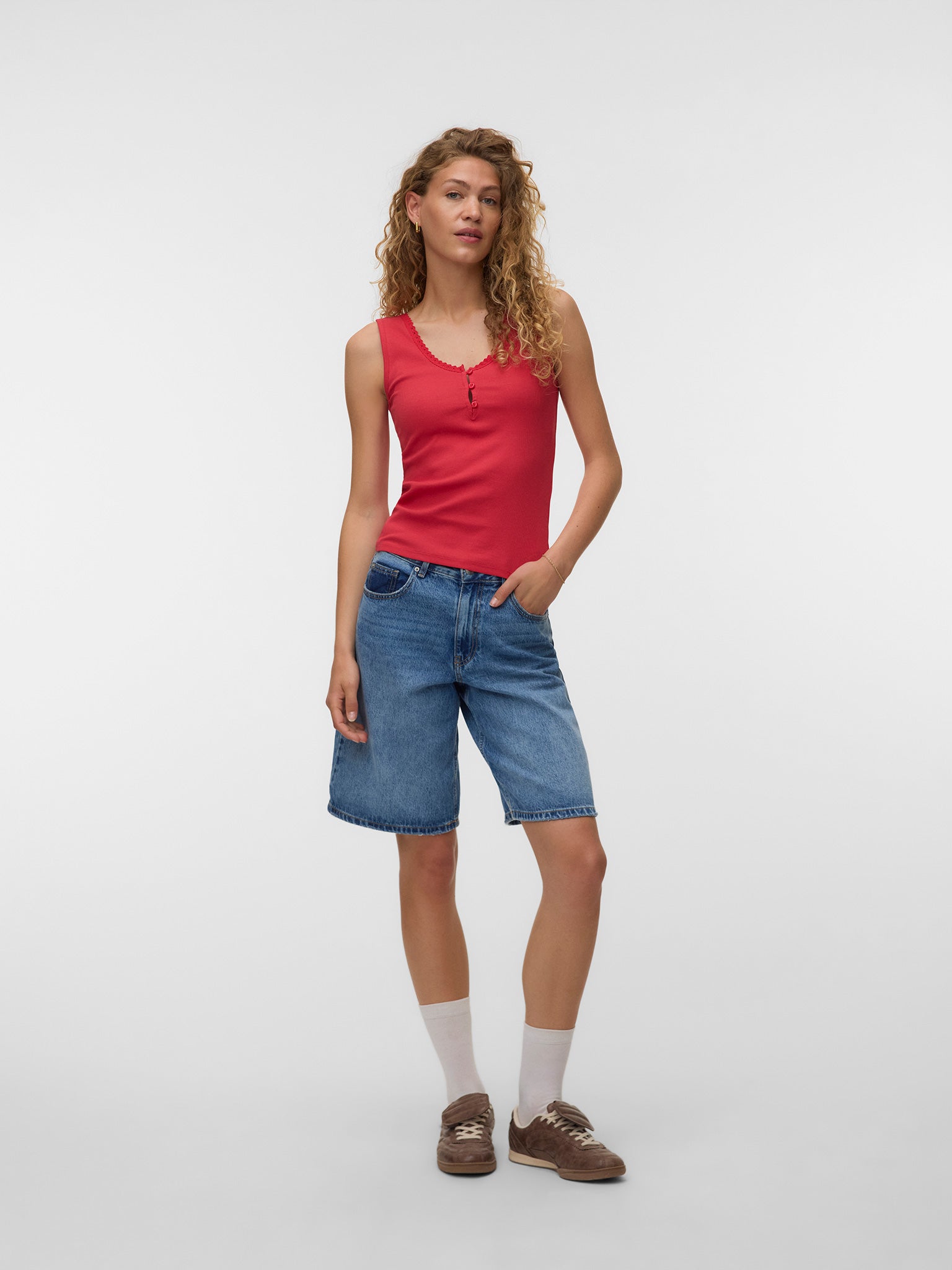 Γυναικεία μπλούζα VMTINNA SL U-NECK SHORT TOP 10339950 | 10339950