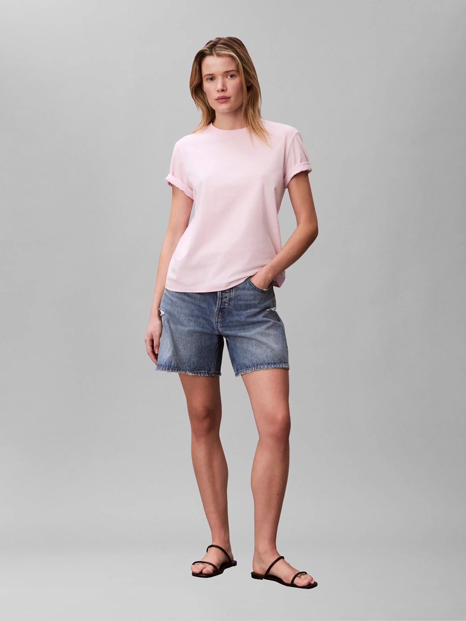 Γυναικείο t-shirt SS MULTI LOGO CLASSIC TEE LV047C811G8Z6 | LV047C811G8Z6