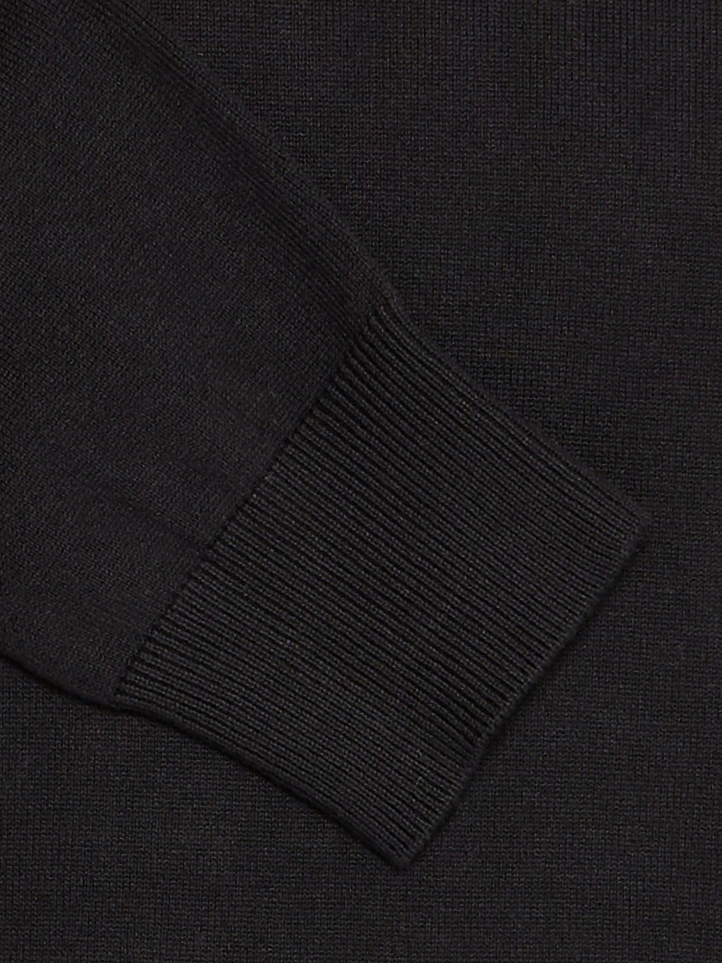 10256502-330_4.jpg