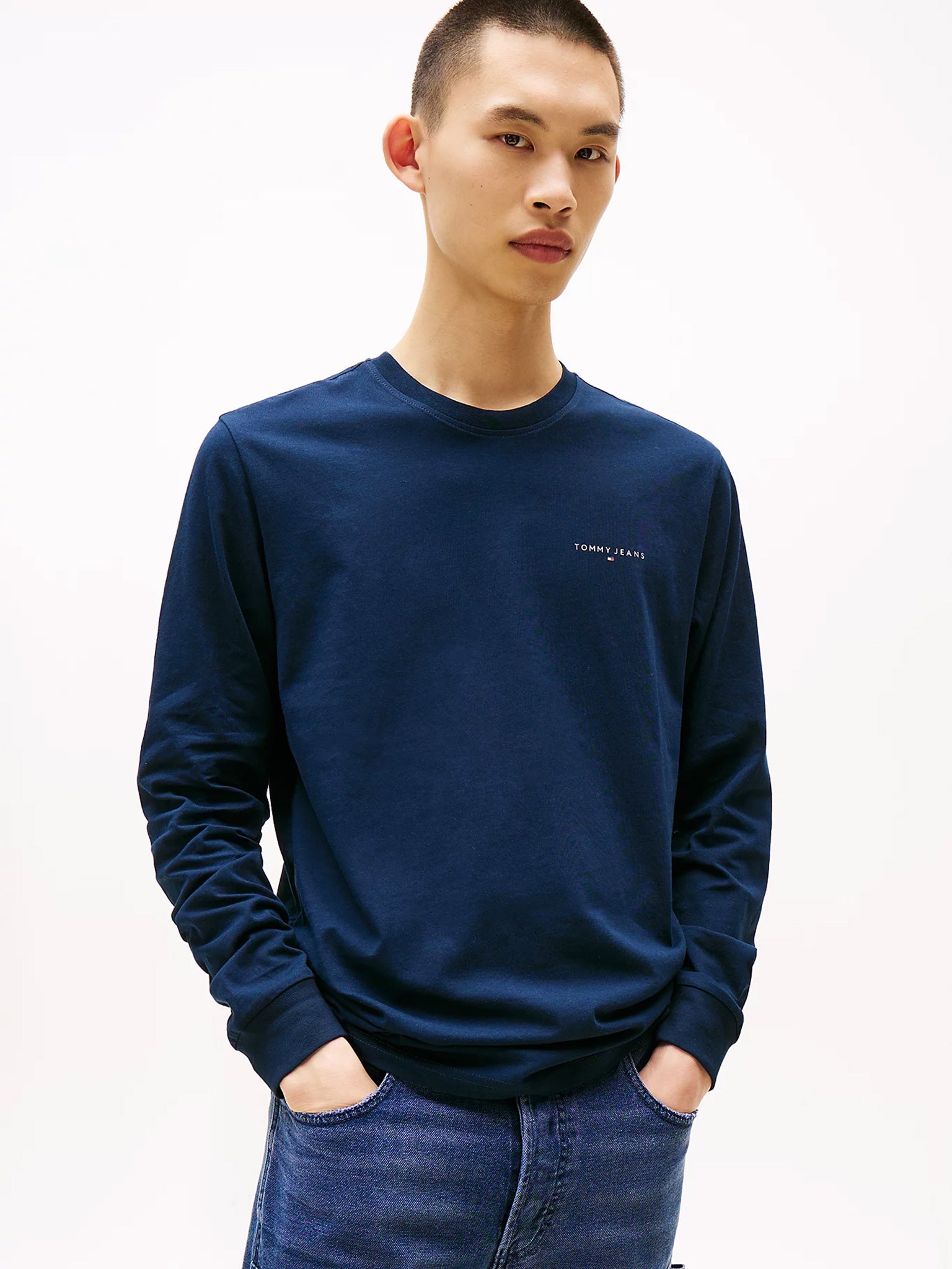 Ανδρική μπλούζα μακό TJM SLIM CHEST LINEAR LS TEE EXT DM0DM21594C1G | DM0DM21594C1G