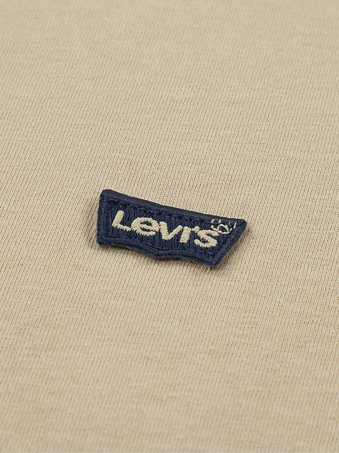 10256306-386_3.jpg