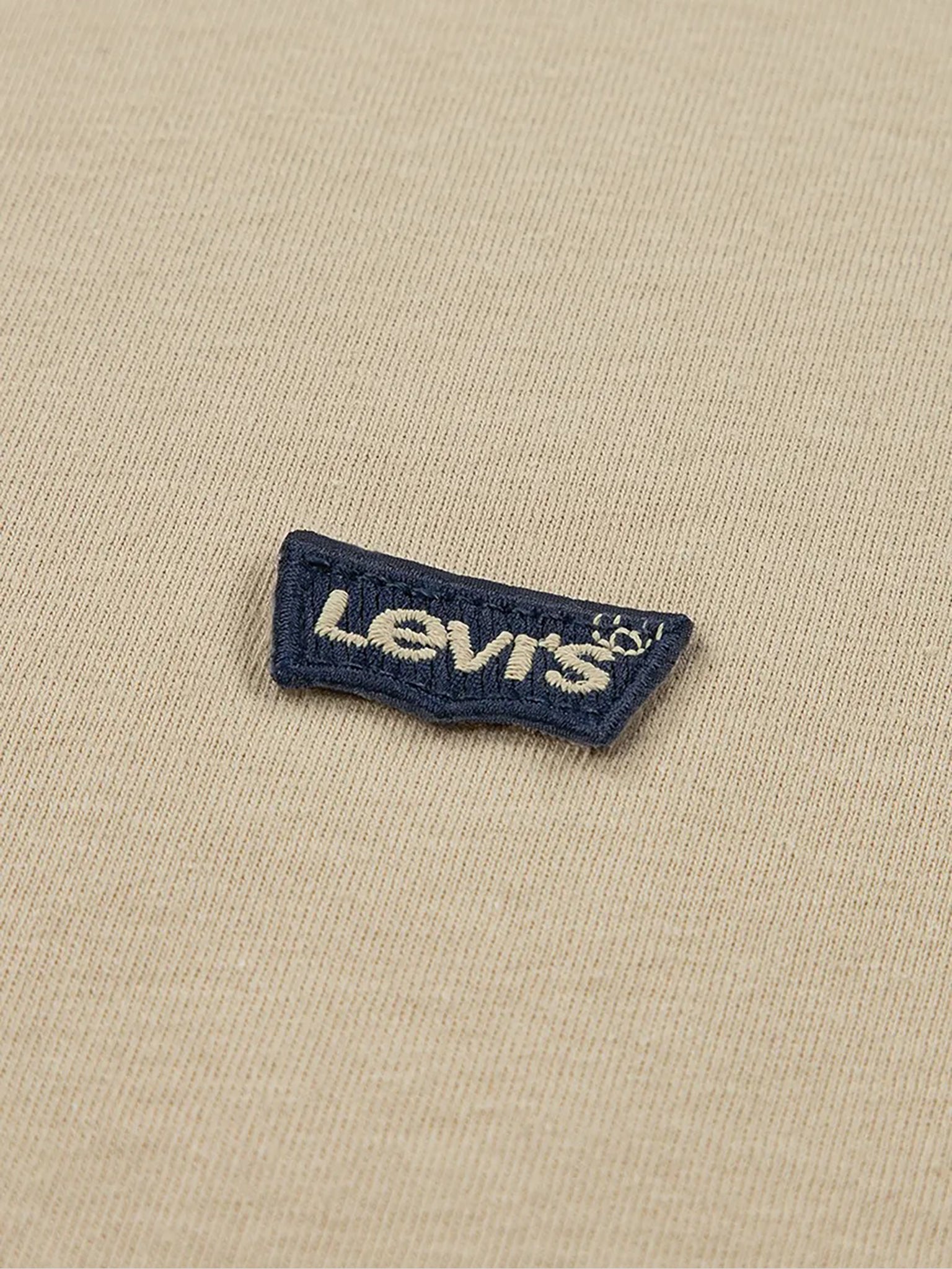 10256306-386_3.jpg