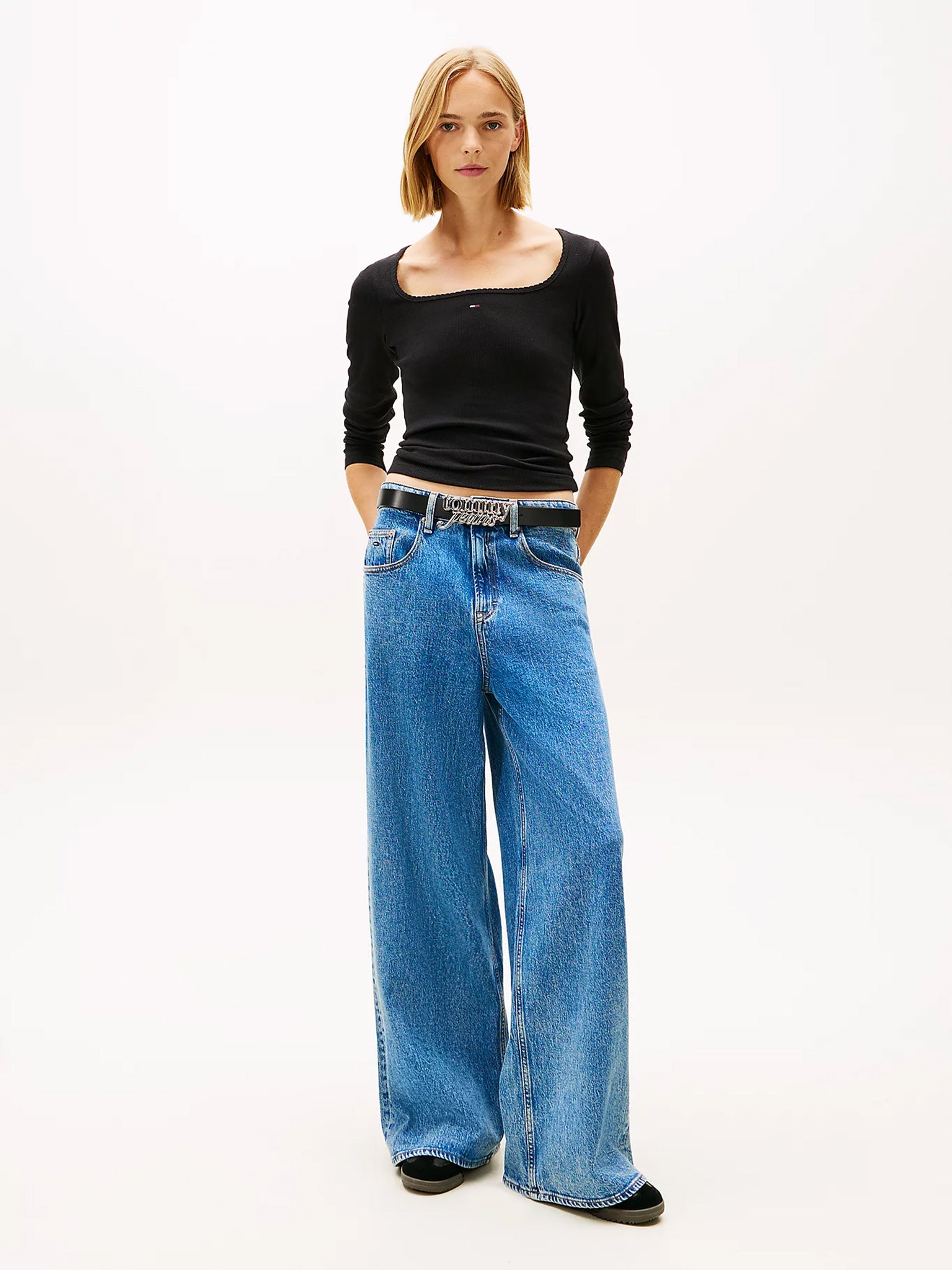 Γυναικεία μπλούζα TJW SLIM SOFT RIB LS TEE DW0DW21836BDS | DW0DW21836BDS