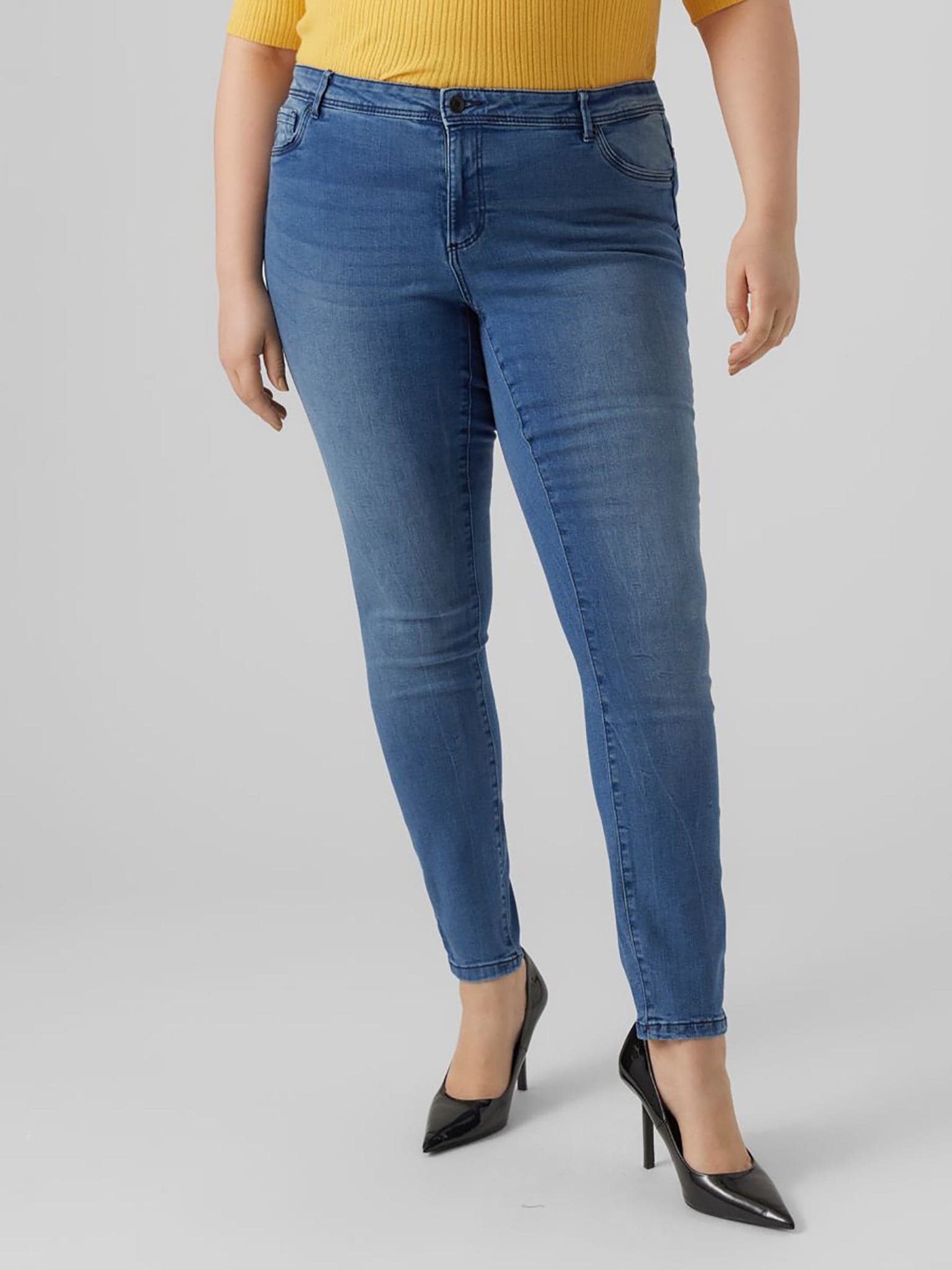 Γυναικείο παντελόνι plus size VMFANYA SLIM JEANS MB GA CUR NOOS 10287060 | 10287060