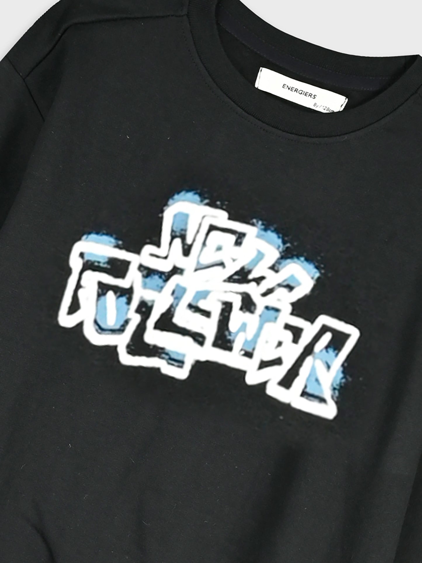 10260951-330_3.jpg