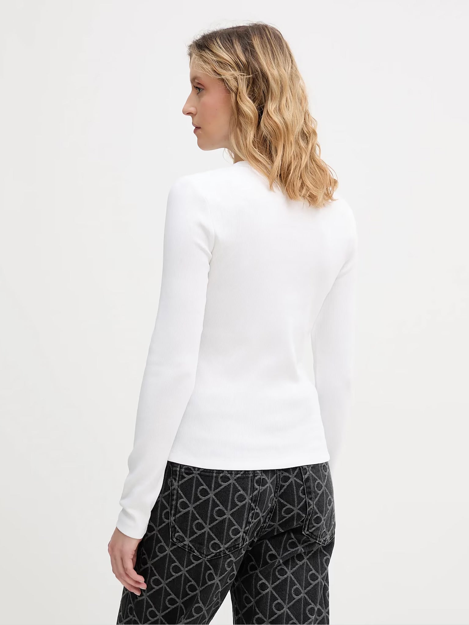 Γυναικεία μπλούζα ριπ LS WOVEN LABEL 2X2 RIB CREW TOP LV047E205GYAA | LV047E205GYAA