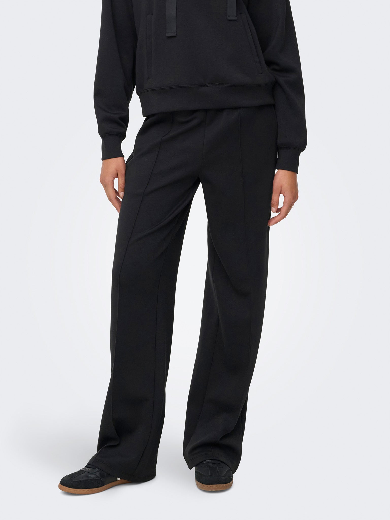 Γυναικείο παντελόνι φόρμας ONLALINA LIFE LEO STRING PANT 15364554 | 15364554