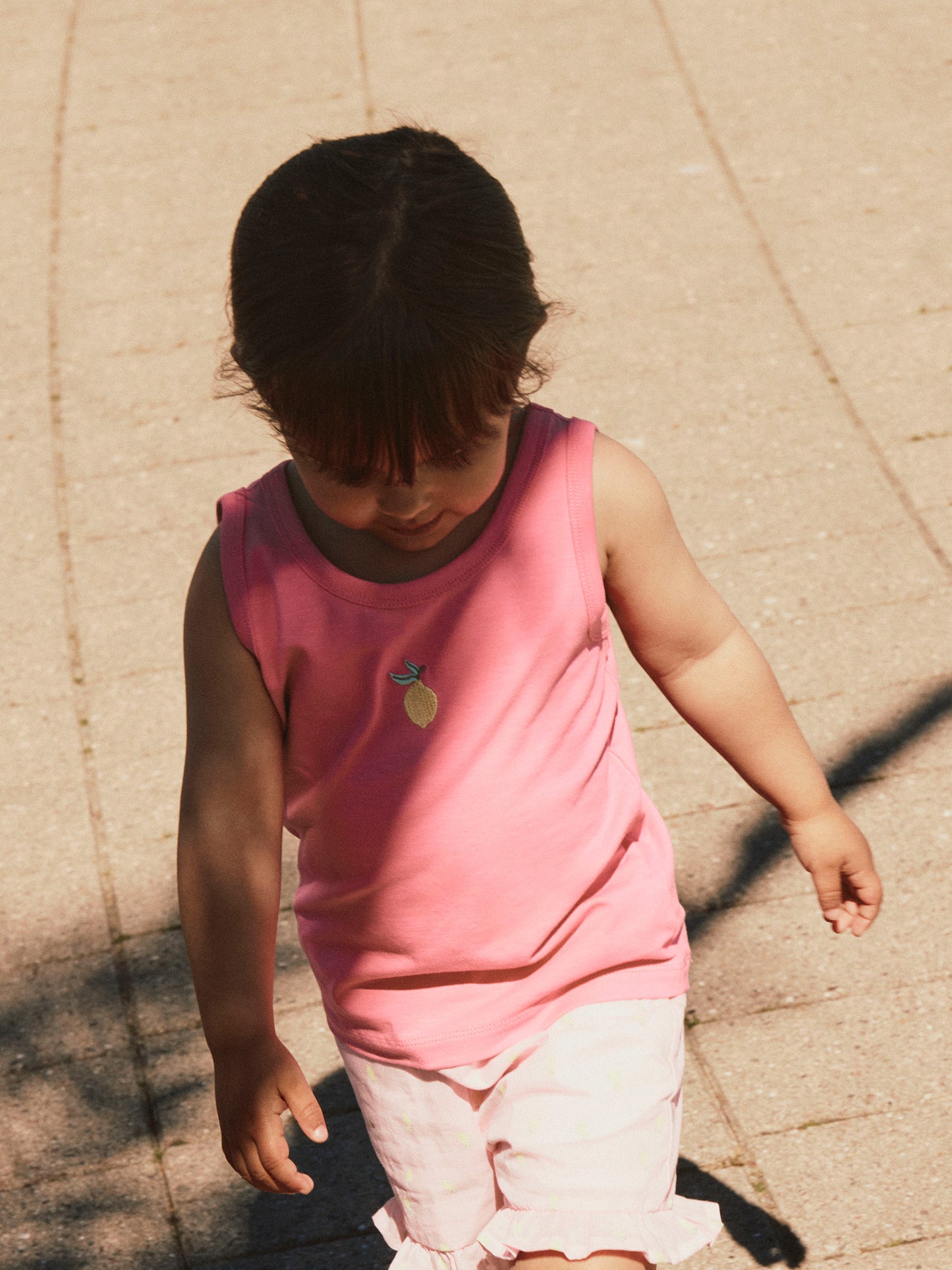 10257051-680_4.jpg
