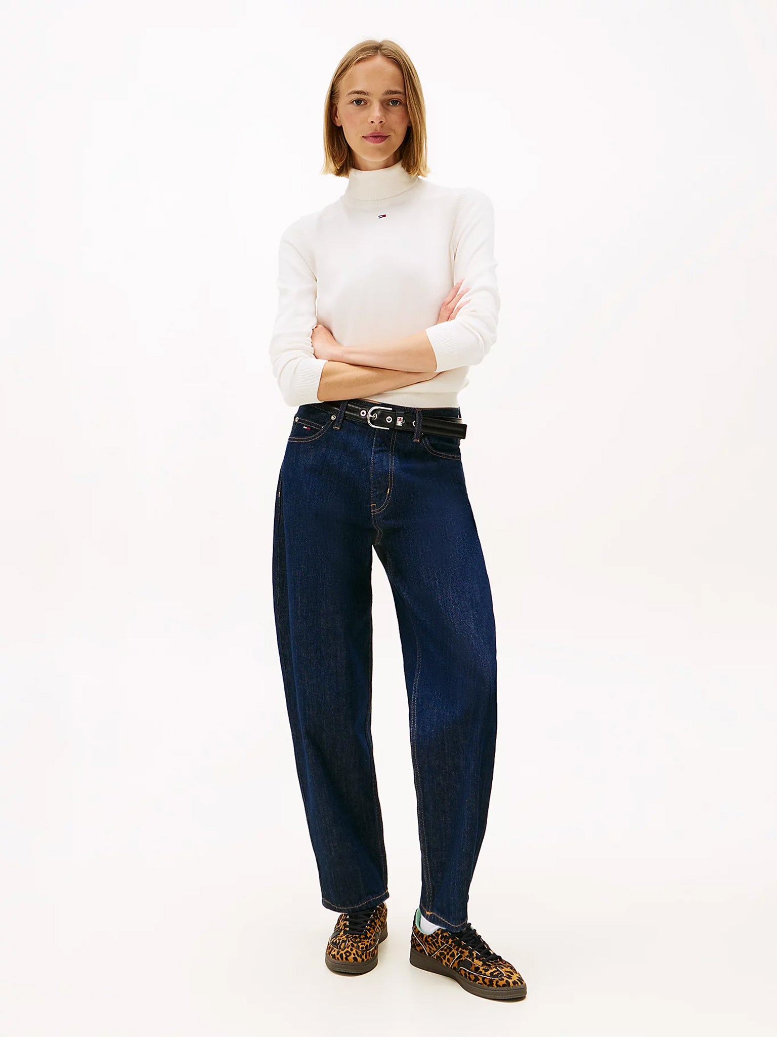 Γυναικεία μπλούζα ζιβάγκο TJW ESSENTIAL TRTLNK SWEATER DW0DW21672YBH | DW0DW21672YBH