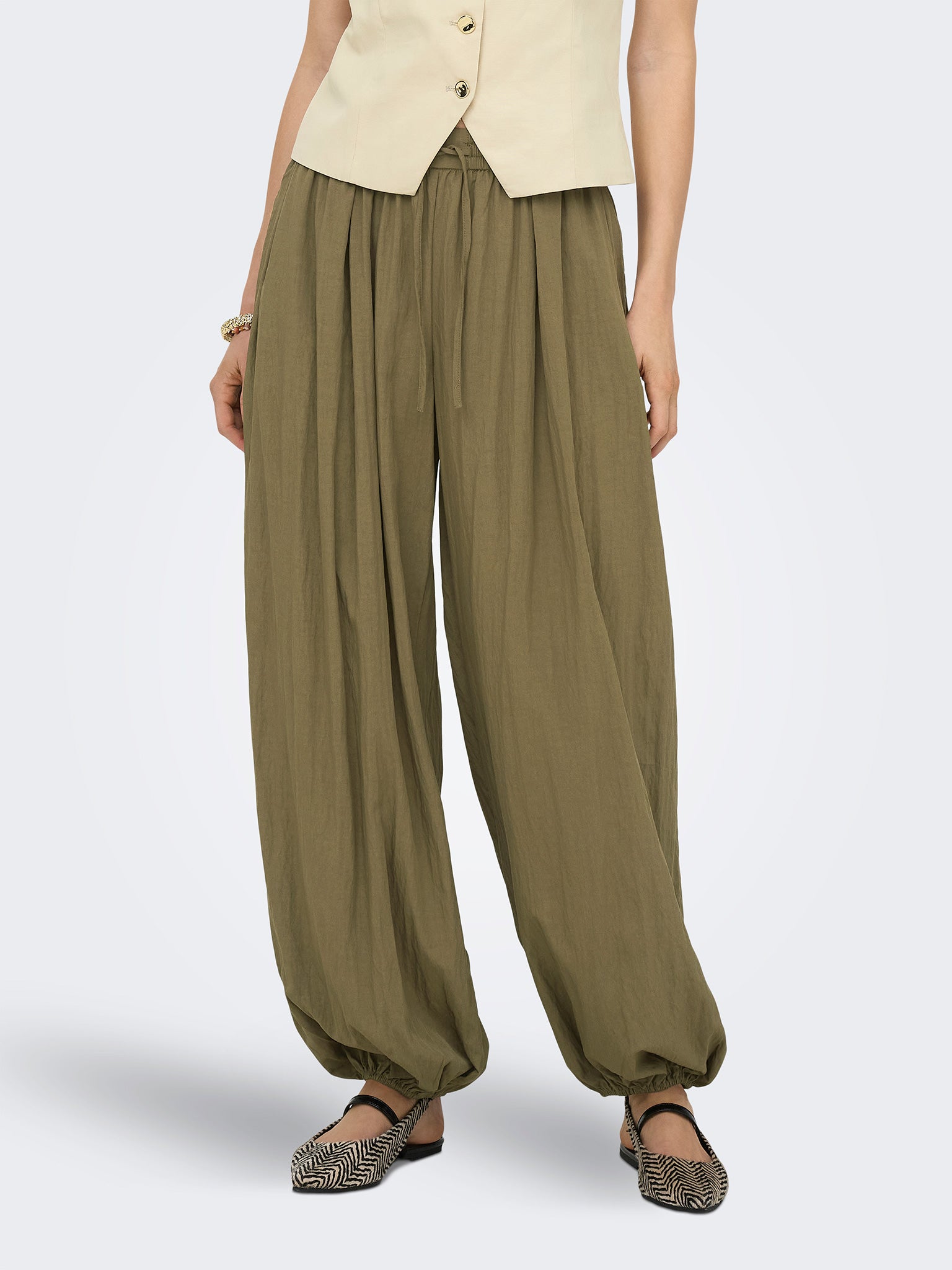 Γυναικείο παντελόνι ONLNITA PLEATED BALLOON PANT 15380468 | 15380468