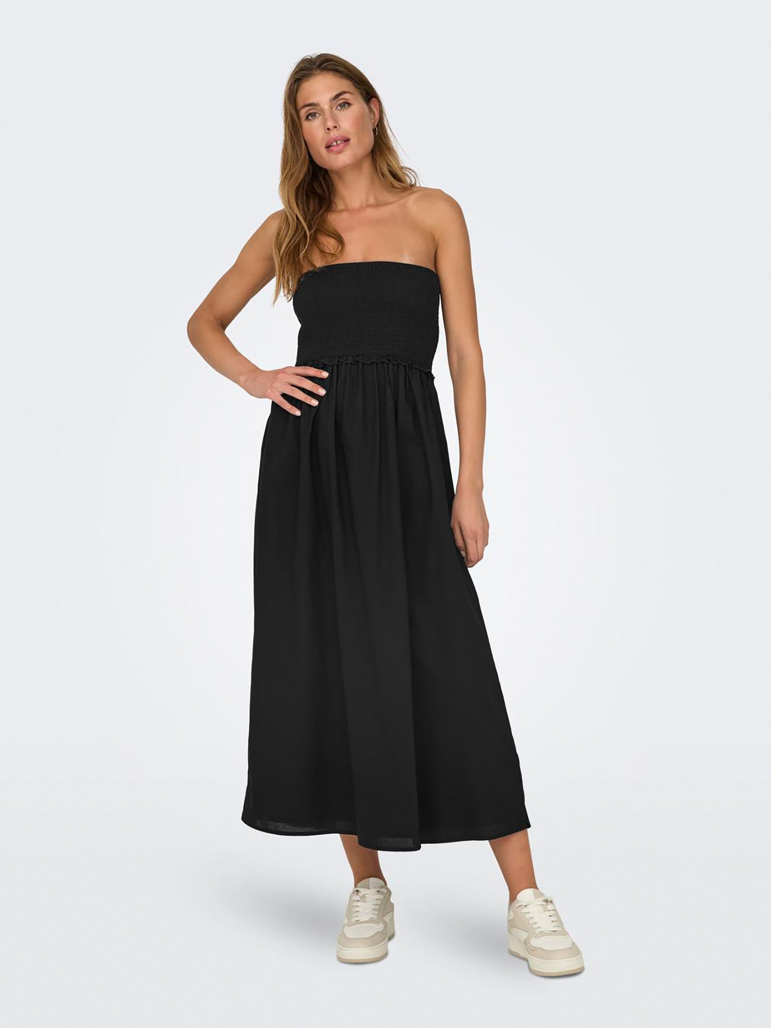 Γυναικείο φόρεμα ONLCLAUDIA SMOCK TUBE DRESS WVN 15343044 | 15343044