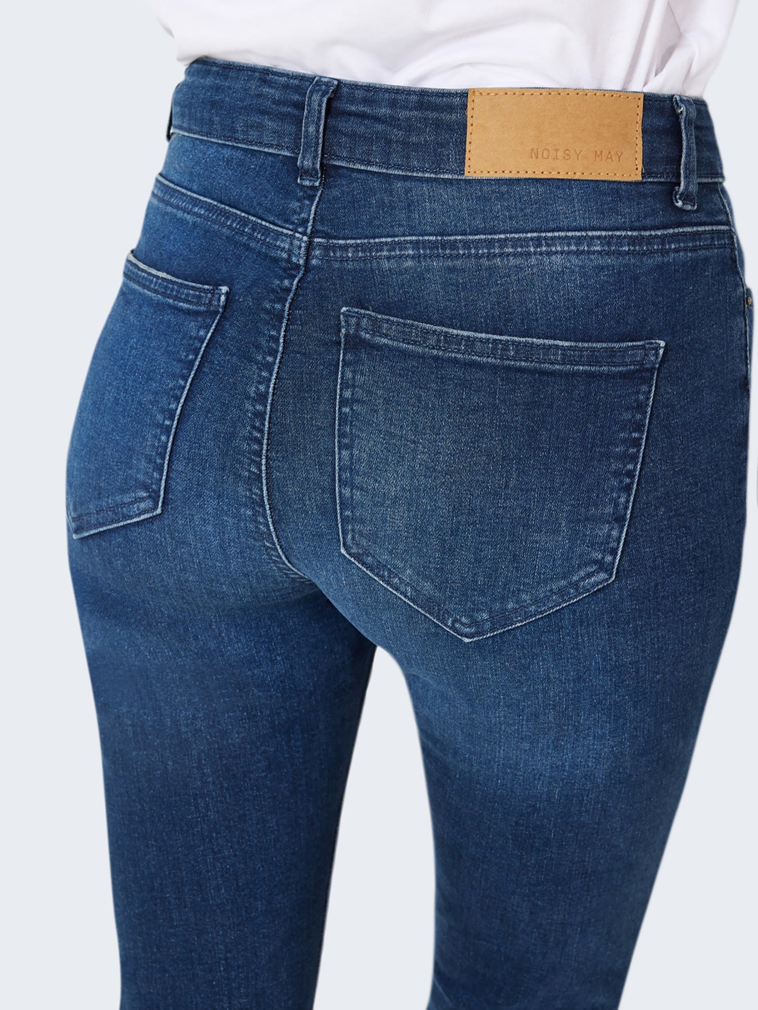 Γυναικείο παντελόνι τζιν NMLUCY NW SKINNY JEANS AZ115DB NOOS 27012755 | 27012755