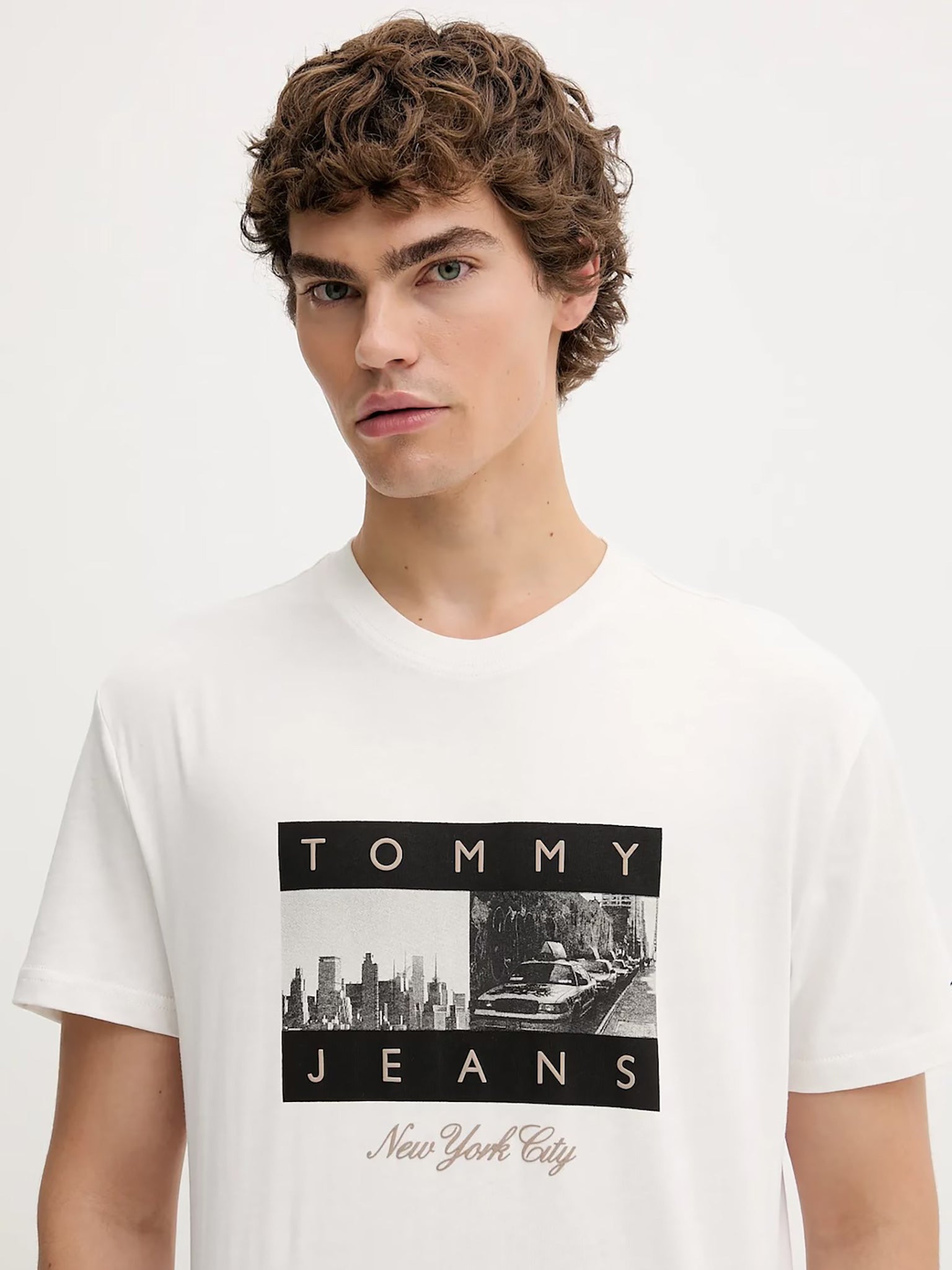 Ανδρικό t-shirt TJM REG PHOTO FLAG SS TEE DM0DM22464YBL | DM0DM22464YBL
