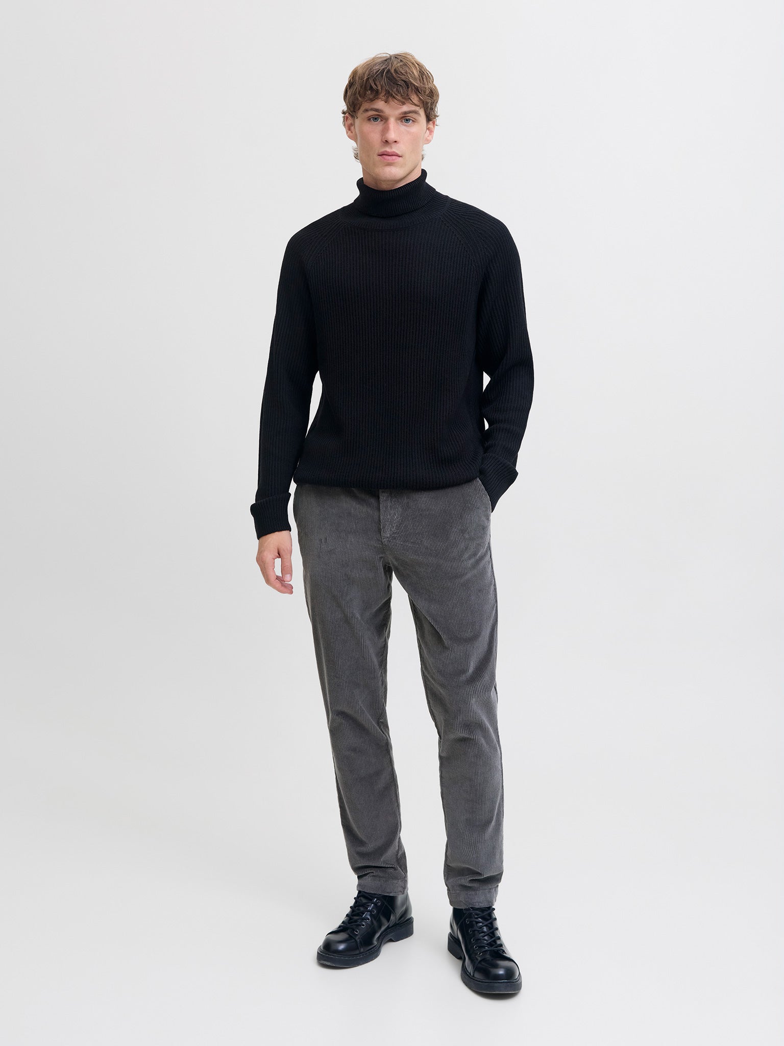 Ανδρικό παντελόνι κοτλέ JPSTACE CORDUROY CHINO 12260910 | 12260910