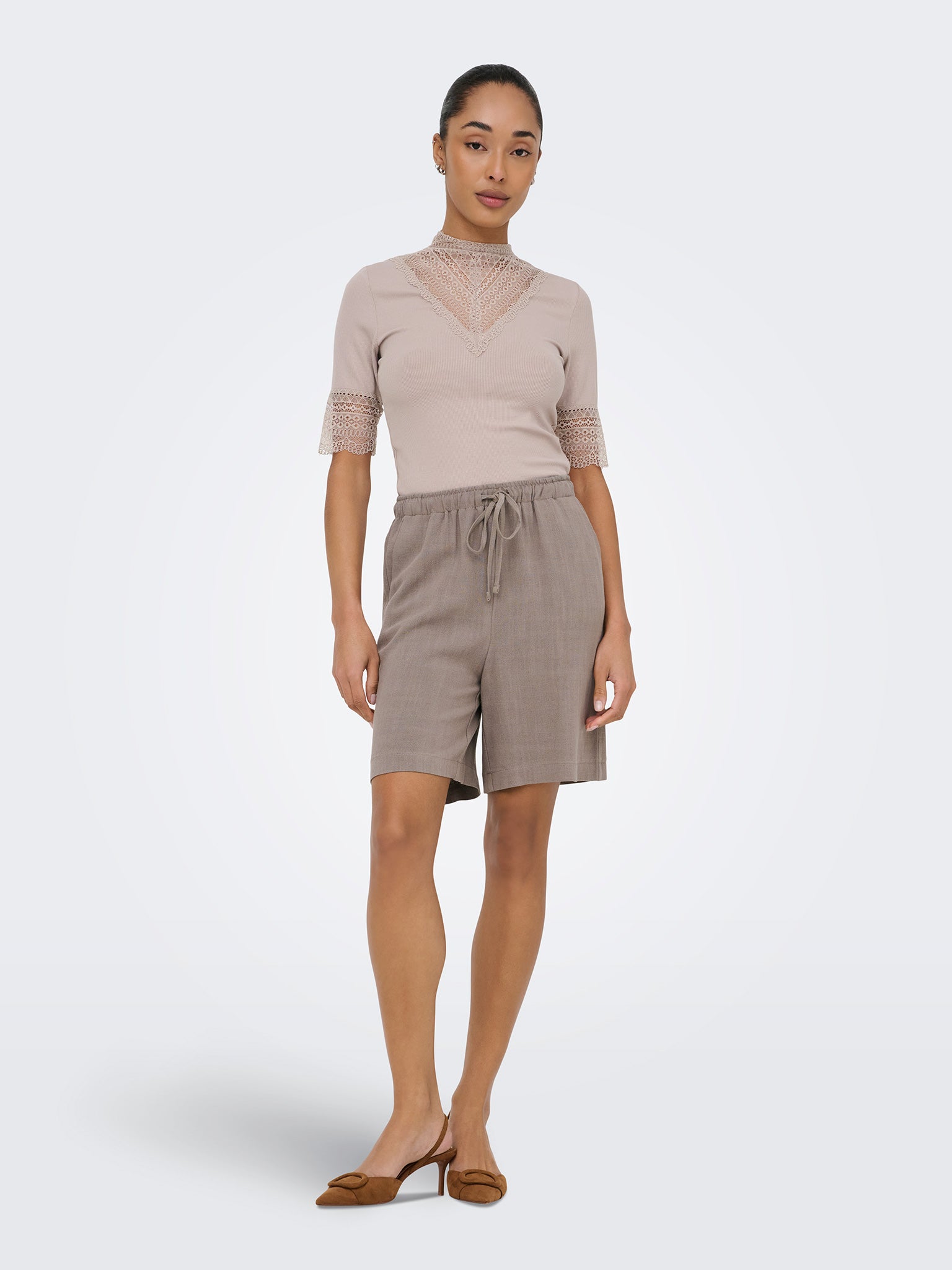 Γυναικείο σορτς λινό ONLSIESTA MW PULL-UP LIN BL SHORTS NOOS 15333032 | 15333032
