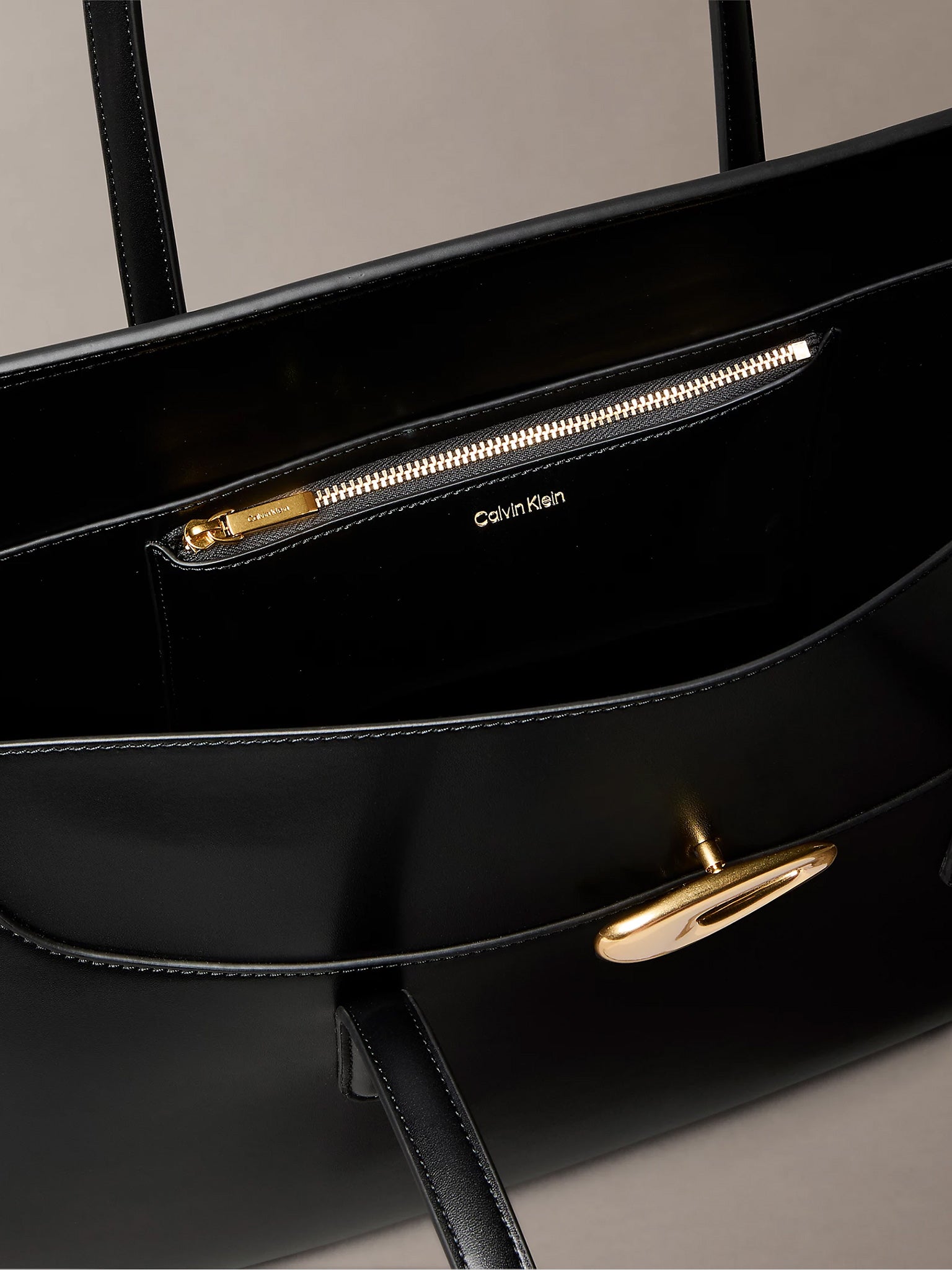 Γυναικεία τσάντα HARDWARE FLAP TOTE BAG LV04F3145G2XL | LV04F3145G2XL