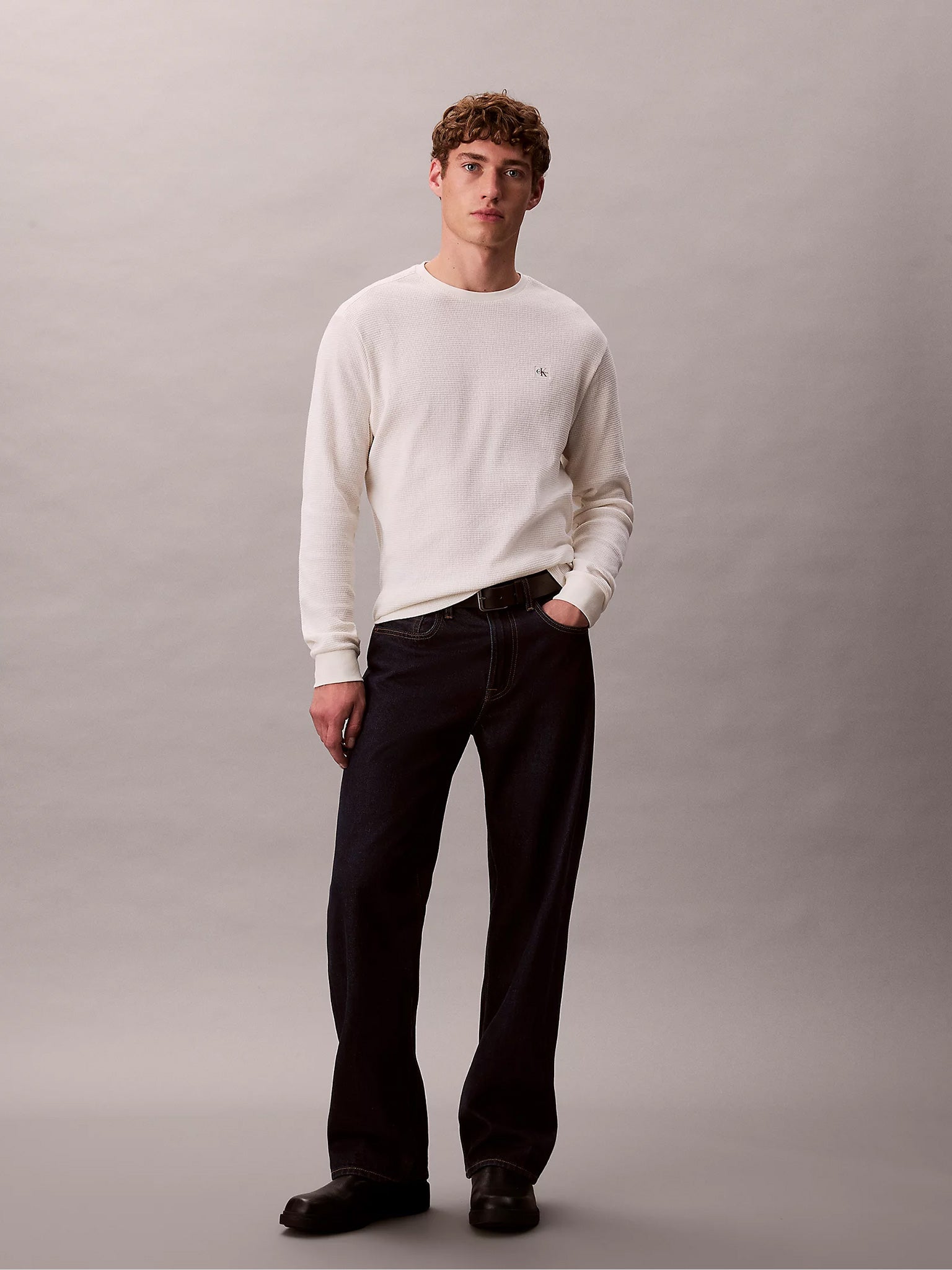 Ανδρική μπλούζα πλεκτή LS WAFFLE BADGE CREWNK TEE LV040EM217YAS | LV040EM217YAS