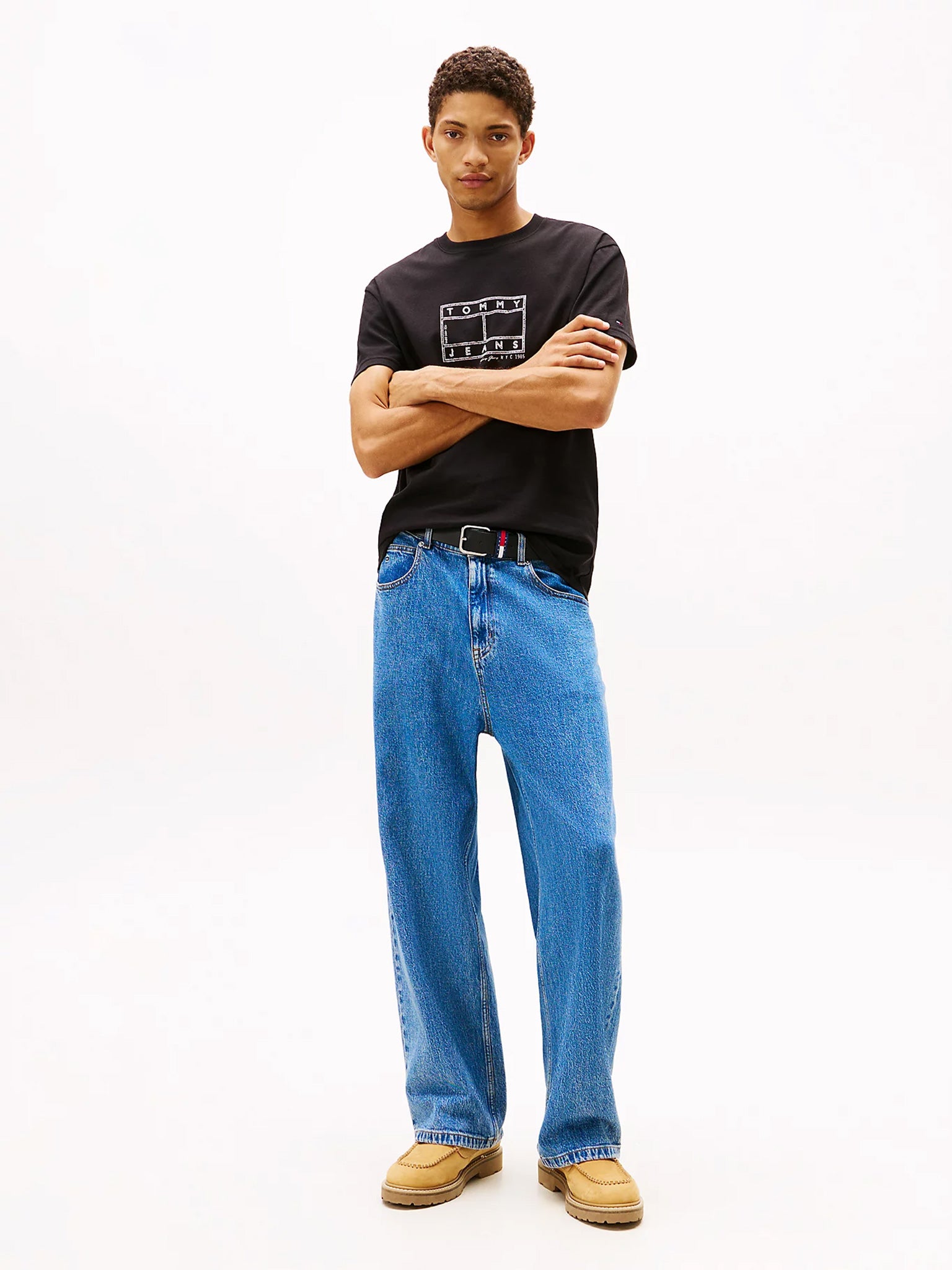 Ανδρικό t-shirt TJM REG CENTER FLAG SS TEE DM0DM22317BDS | DM0DM22317BDS