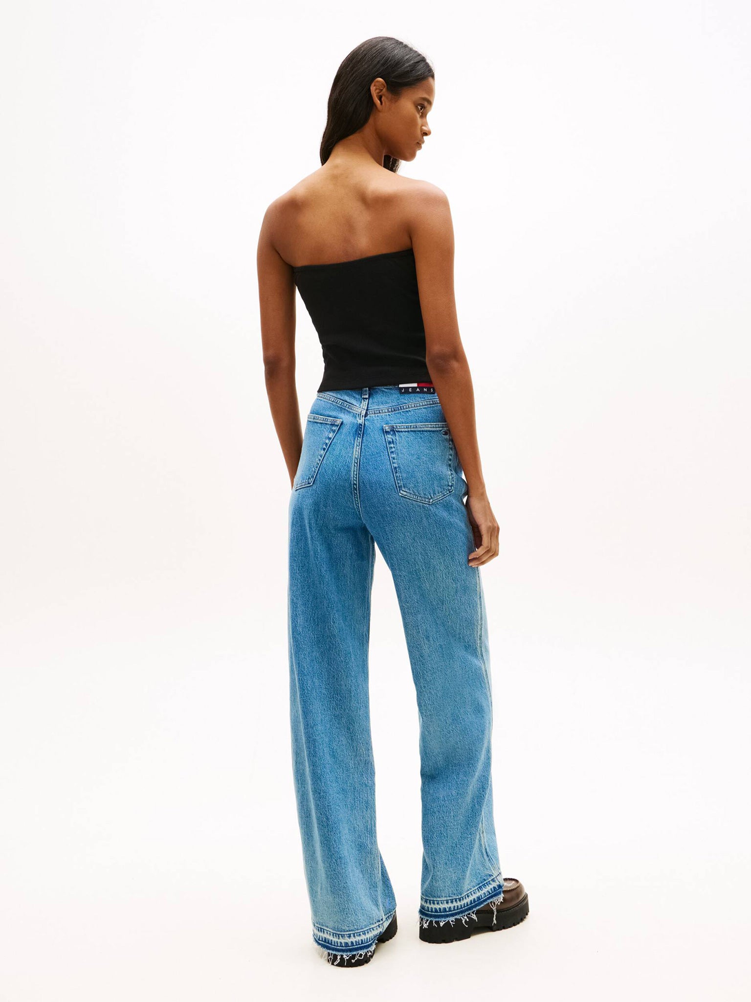 Γυναικείο top στράπλες TJW SLIM SH BANDEAU RIB TOP DW0DW22263BDS | DW0DW22263BDS