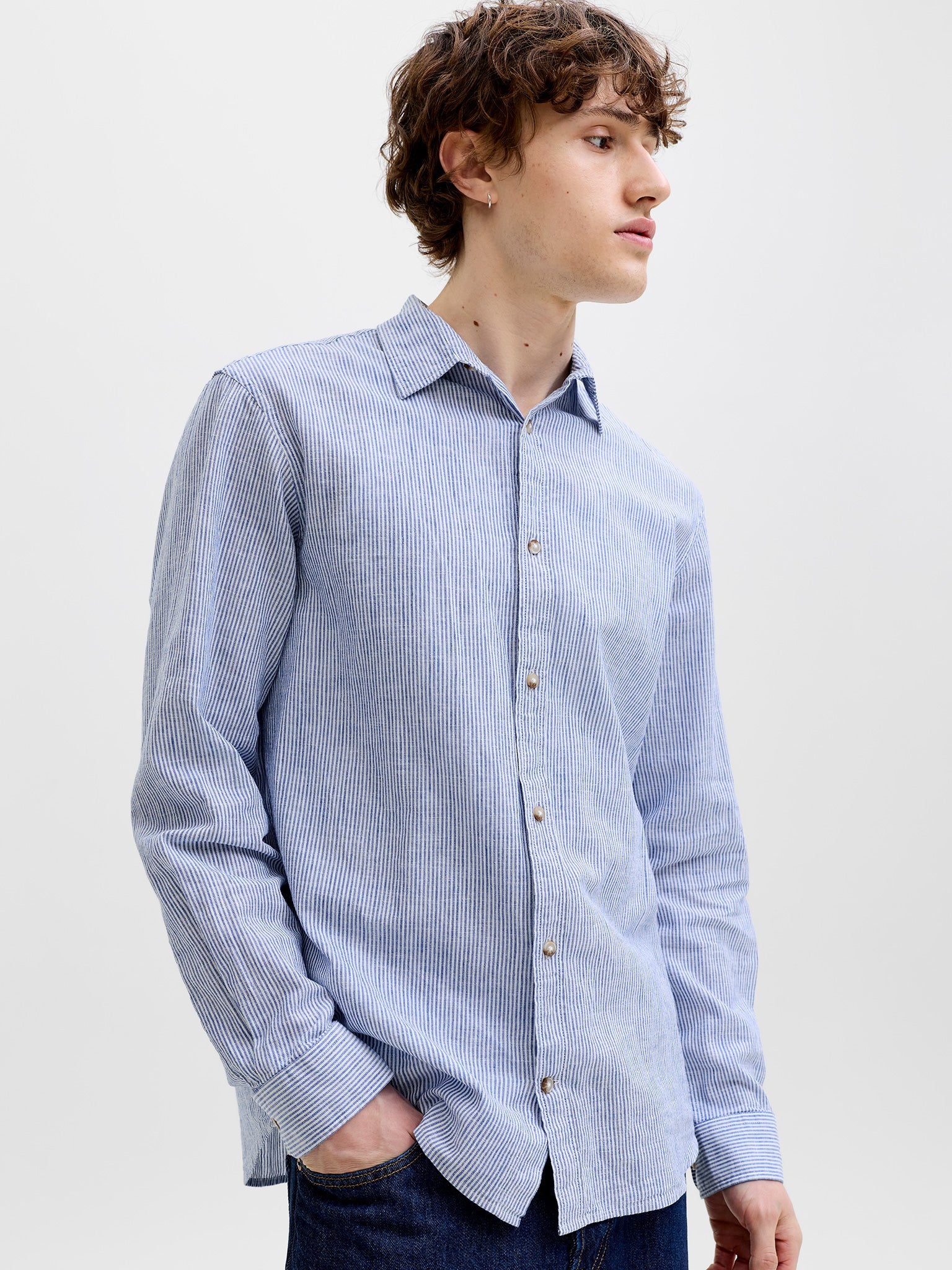 Ανδρικό πουκάμισο ριγέ JJESUMMER LINEN BLEND SHIRT L/S 12289174 | 12289174
