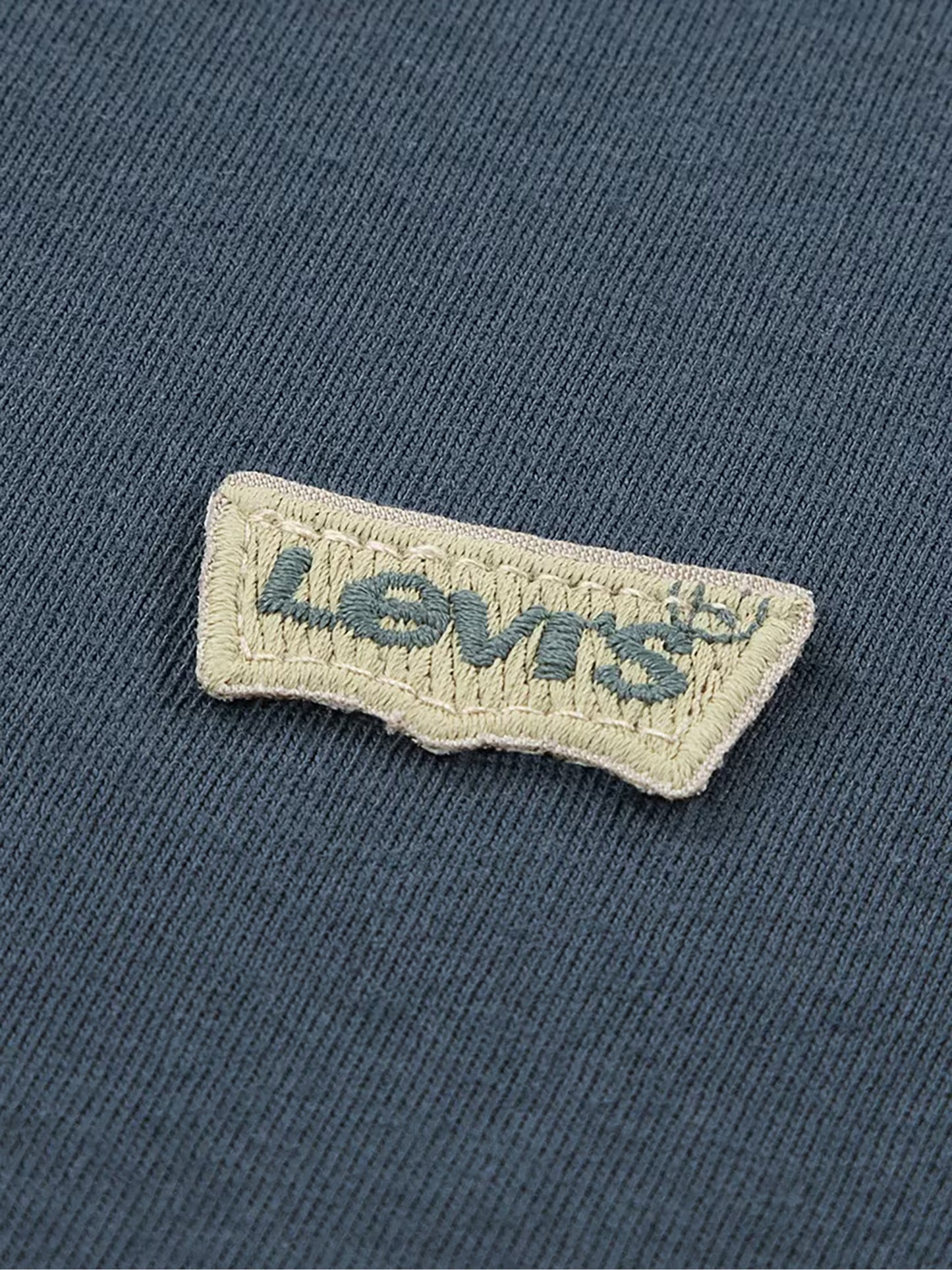 10256291-563_3.jpg