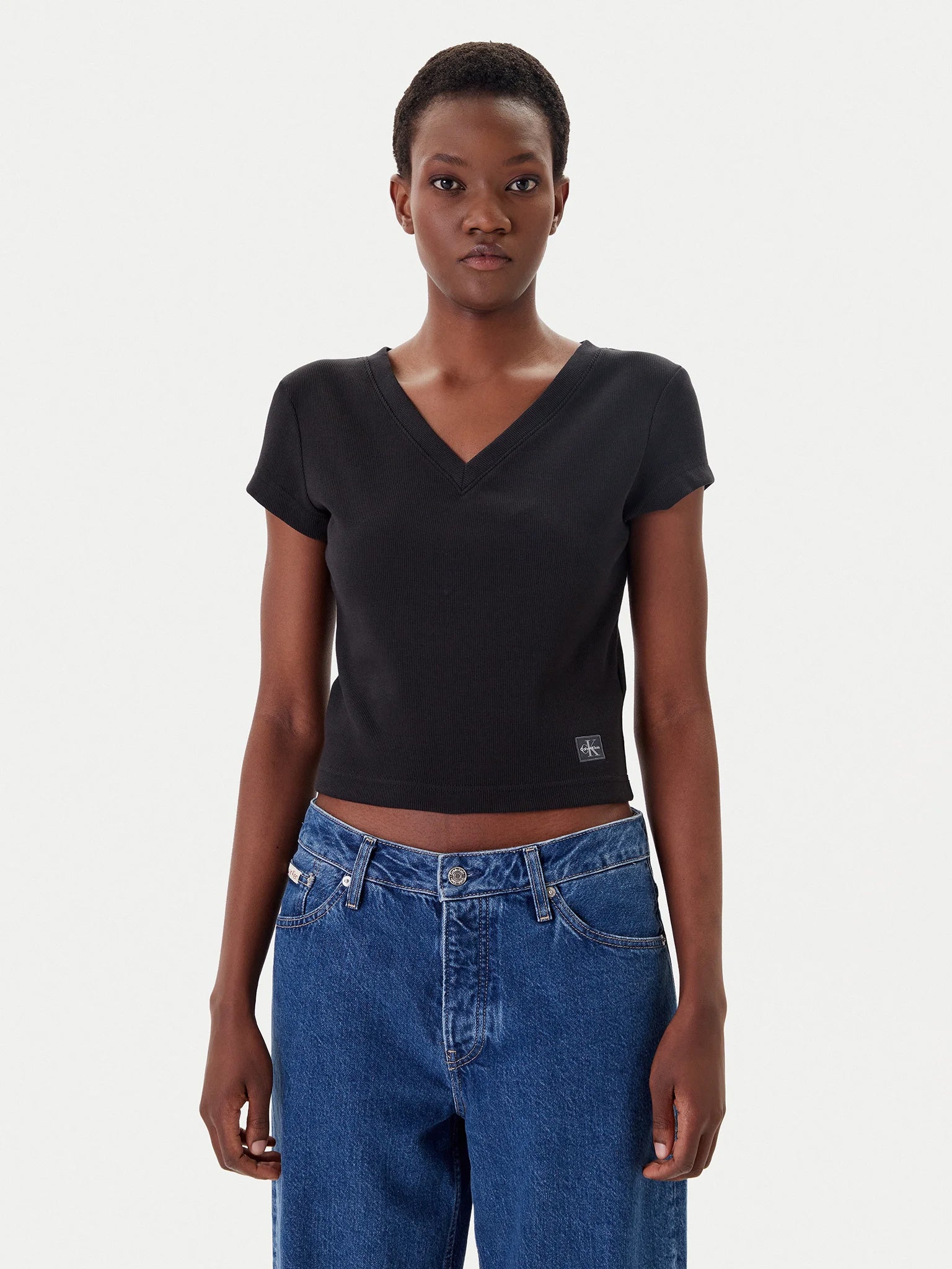 Γυναικεία μπλούζα ριπ A- SS WOVEN LABEL RIB VNECK TEE LV047C910GUB1 | LV047C910GUB1