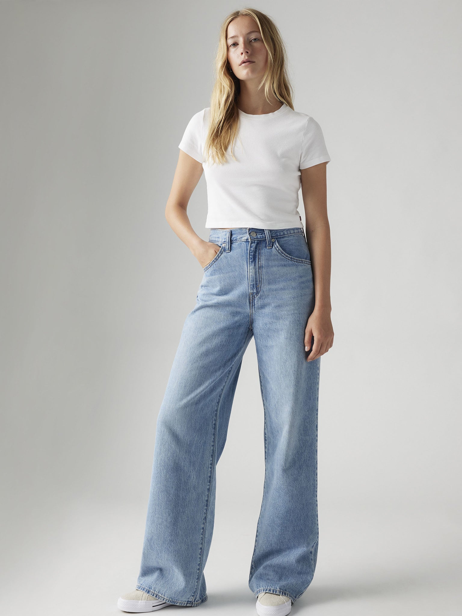 Γυναικείο παντελόνι τζιν | 001UP0000